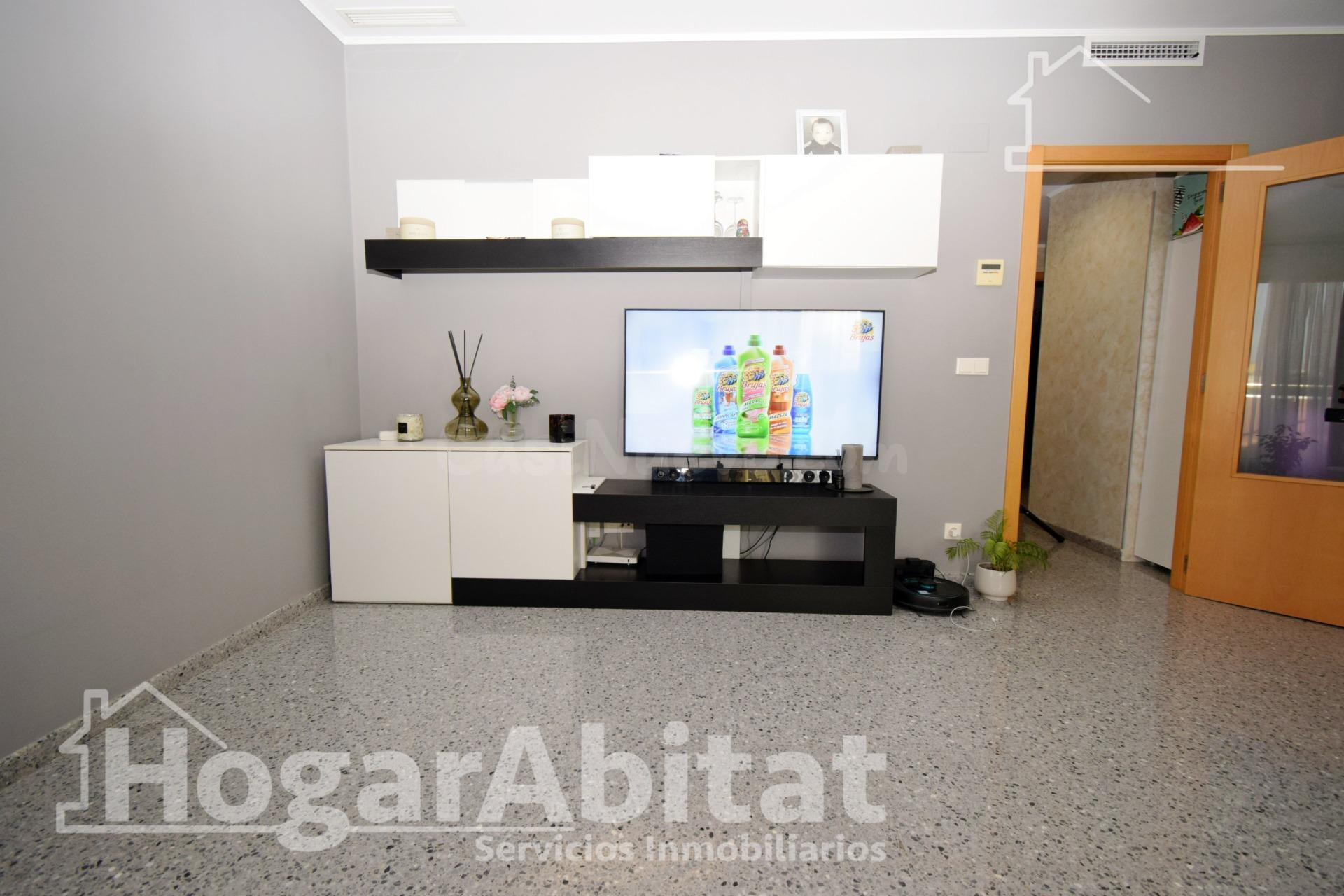 REFORMADO Y MUY BONITO CON BALCÓN Y GARAJE - foto 3