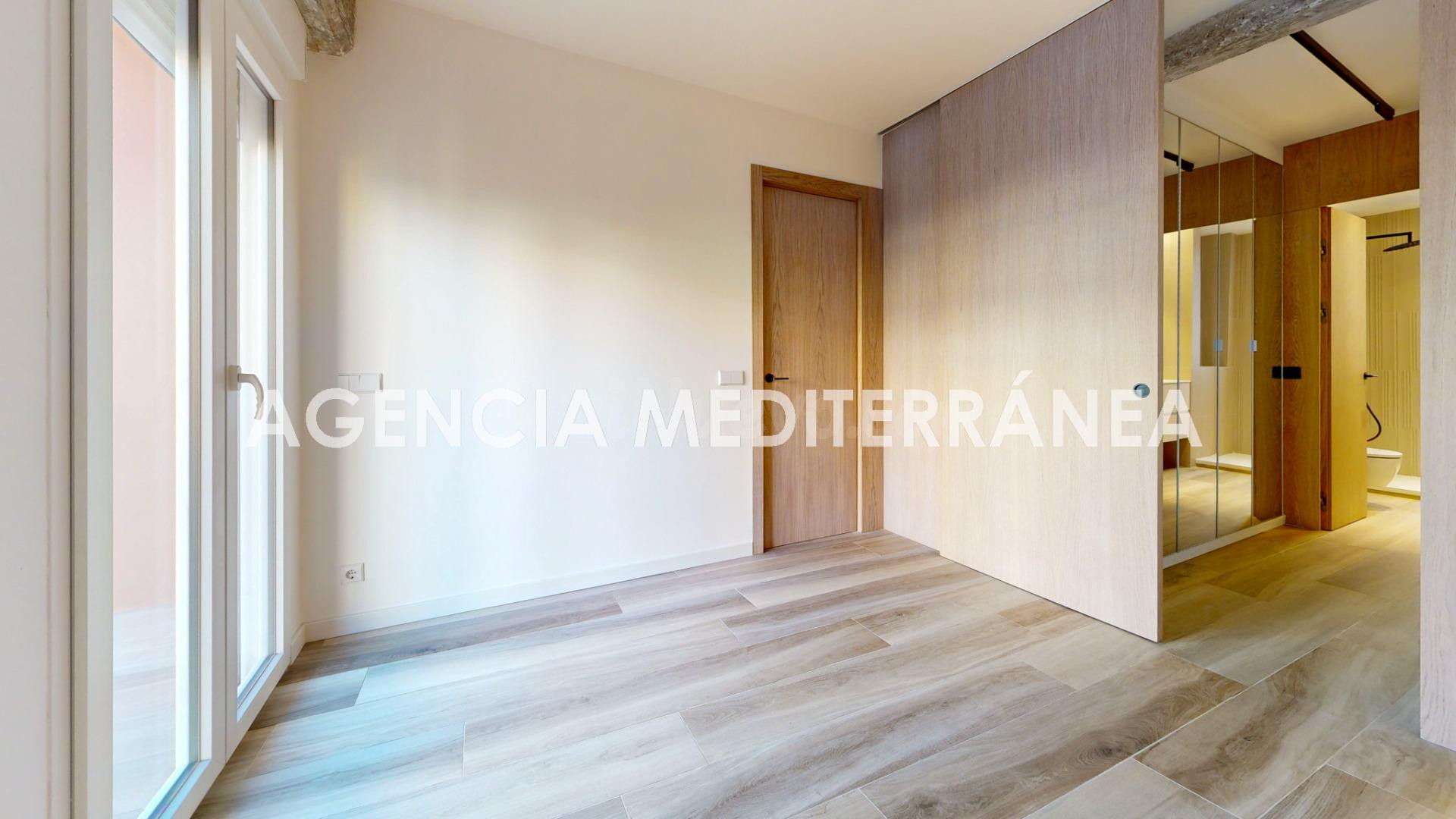 Exclusivo Piso de Diseño a Estrenar en el Corazón de Valenci