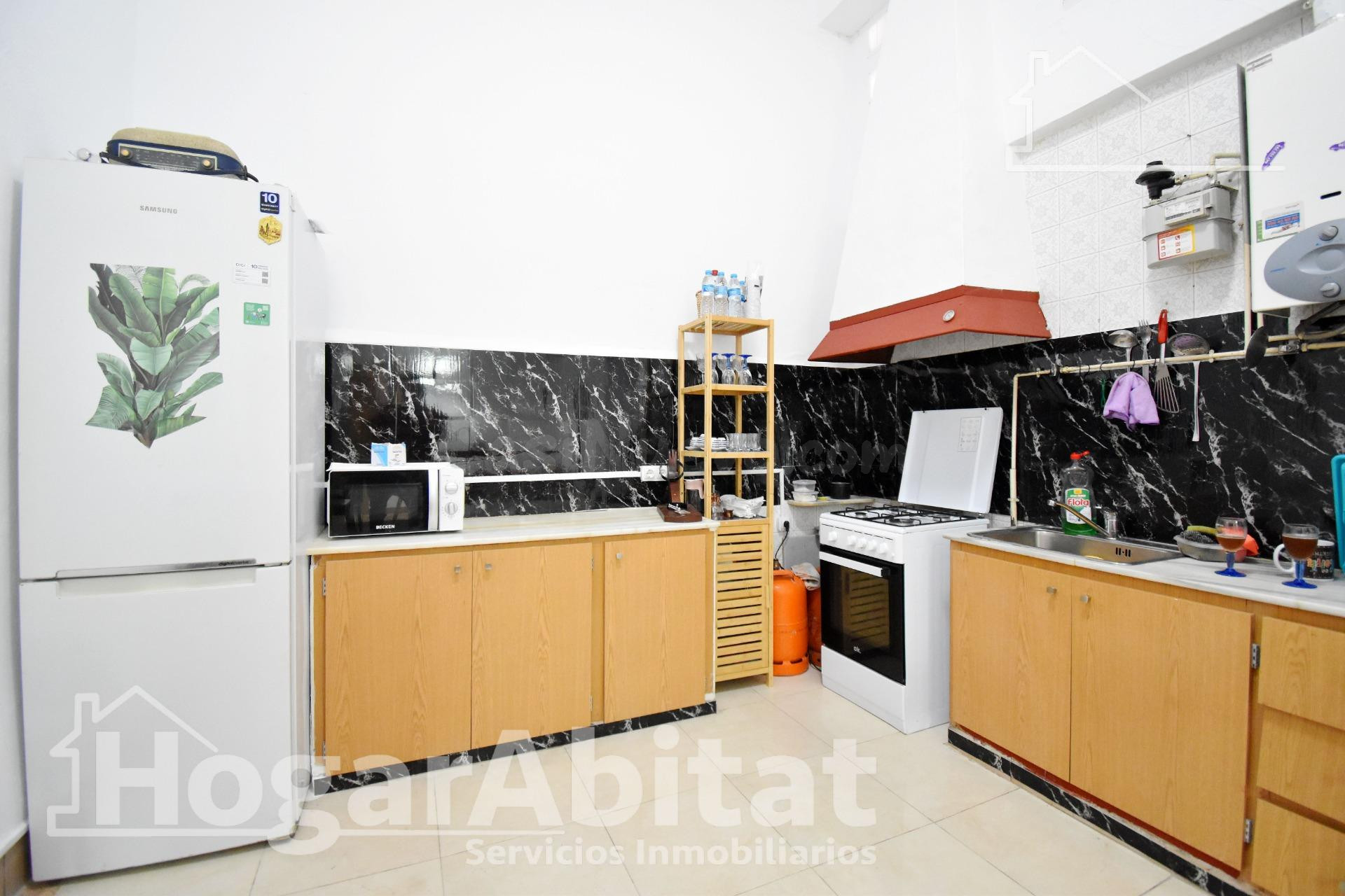 ¡CENTRO DE GANDIA! BAJO MUY AMPLIO CON TERRAZA Y TRASTERO - foto 5