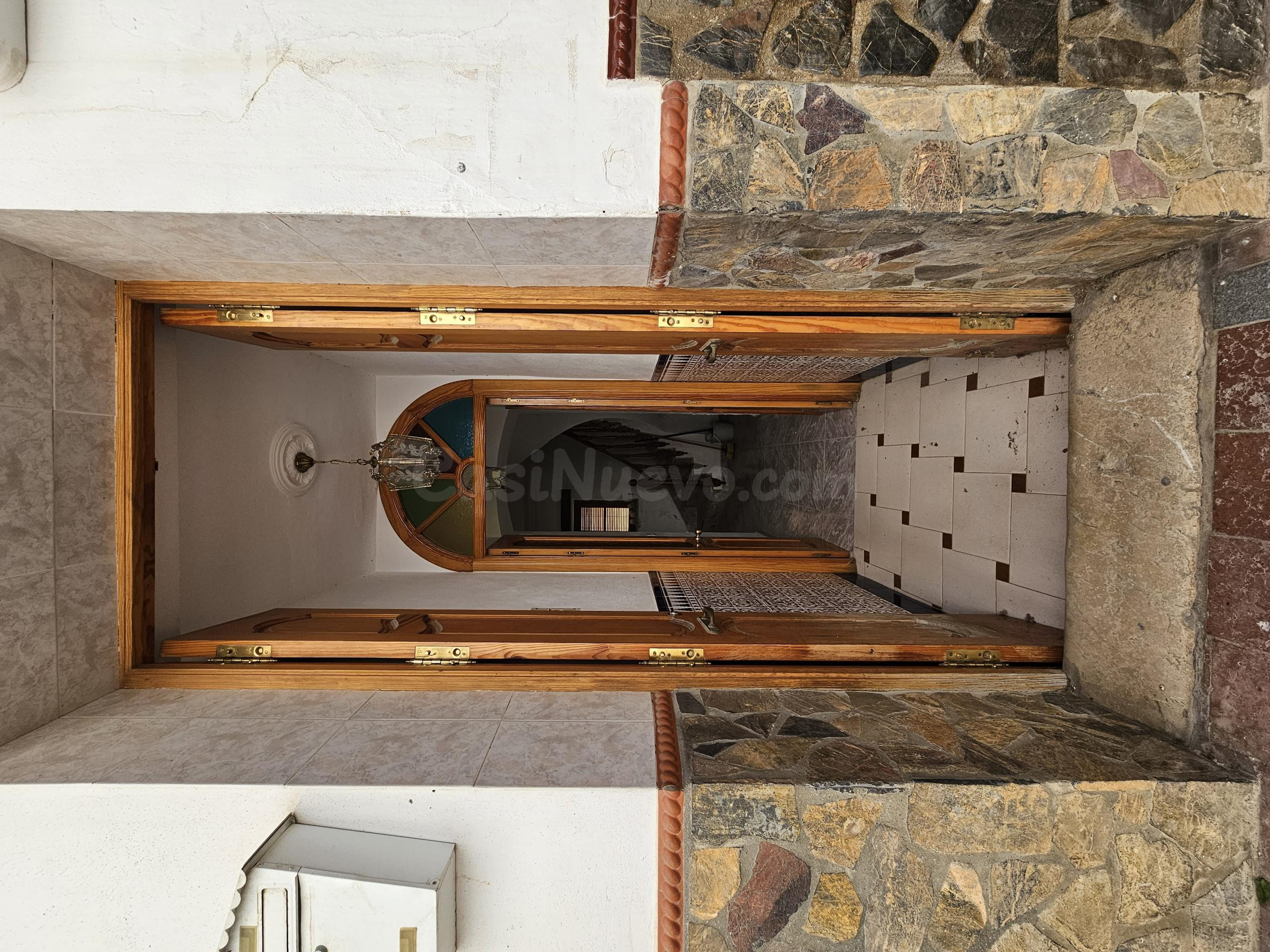 Encanto, espacio y potencial en el centro de El Burgo - foto 3