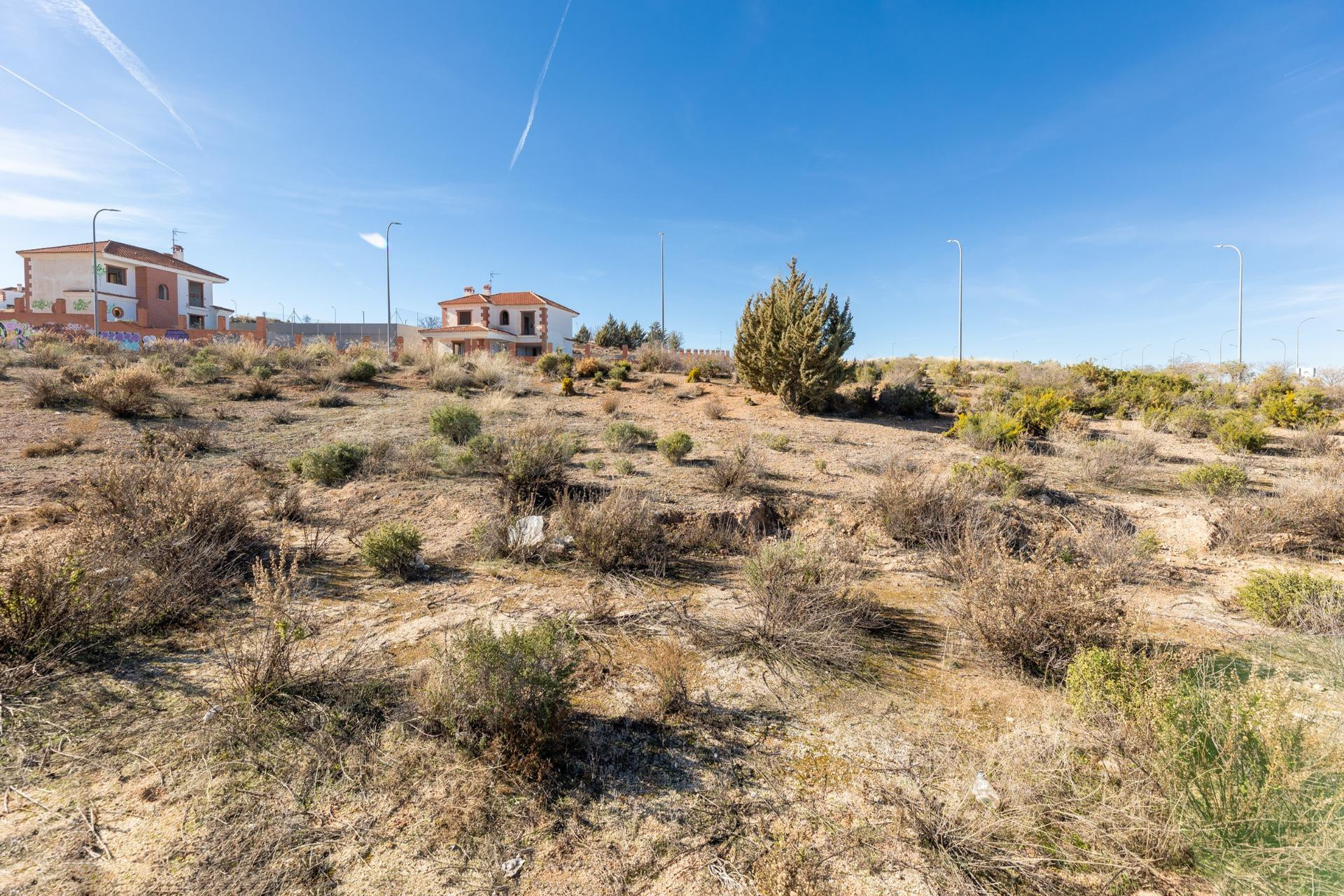 Venta de parcela urbana en Otura (Zona Santa Clara Golf) - foto 2