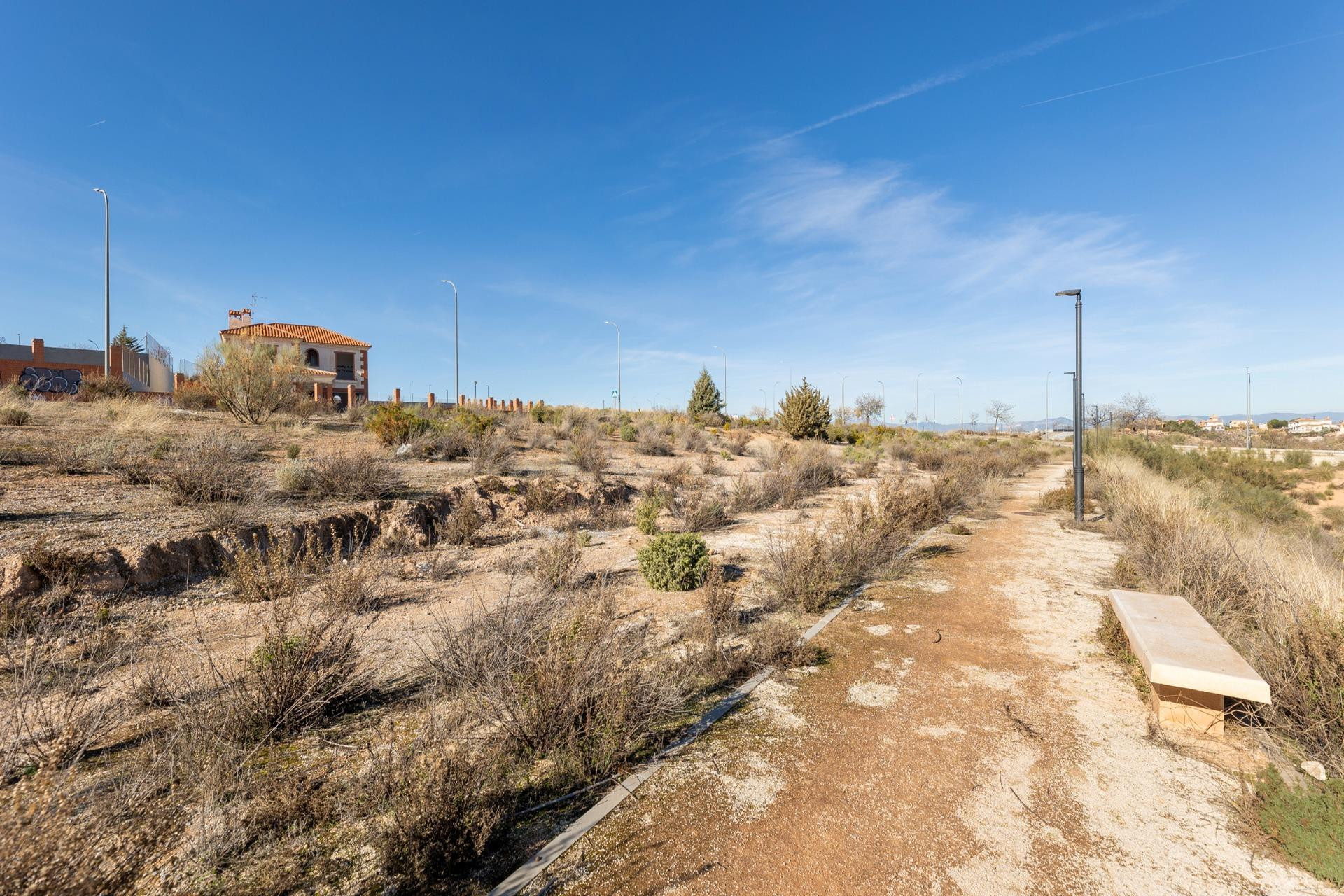 Venta de parcela urbana en Otura (Zona Santa Clara Golf) - foto 4