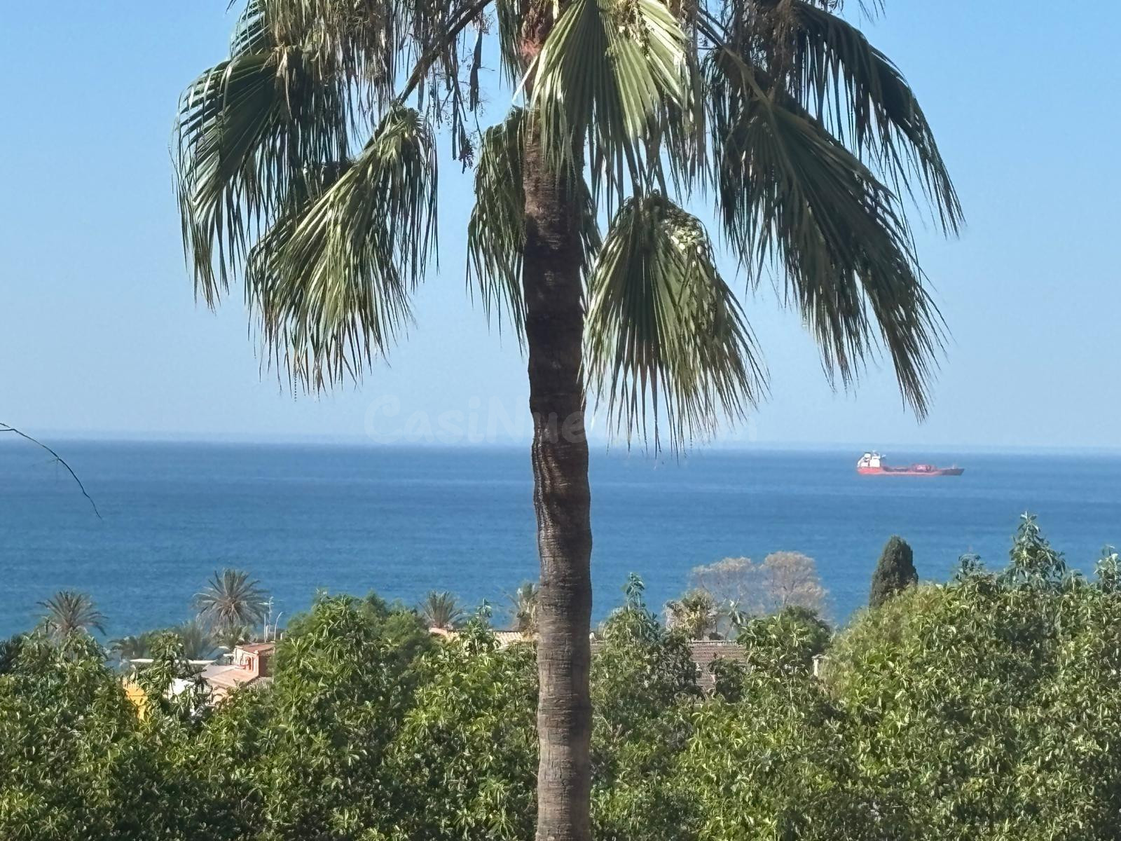 Exclusiva vivienda con impresionantes vistas panorámicas al 