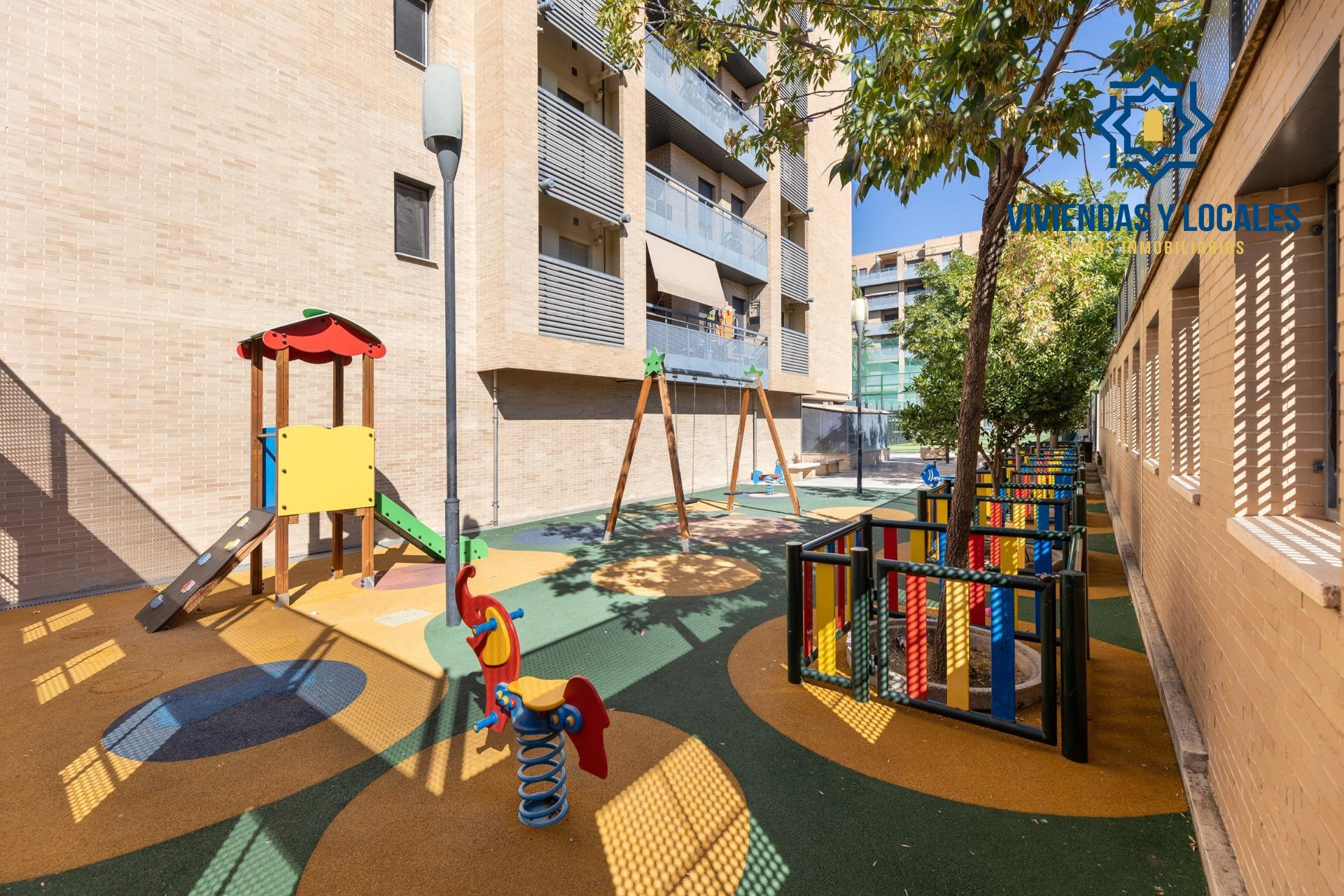 ¡Espectacular Ático Reformado con Gran Terraza, Vistas Despe - foto 2