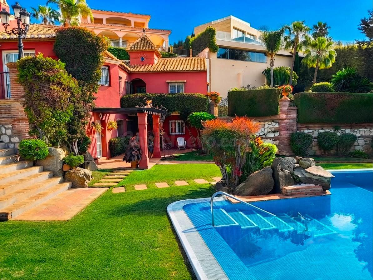 VILLA DE LUJO EN TORREQUERADA · BENALMÁDENA - foto 2