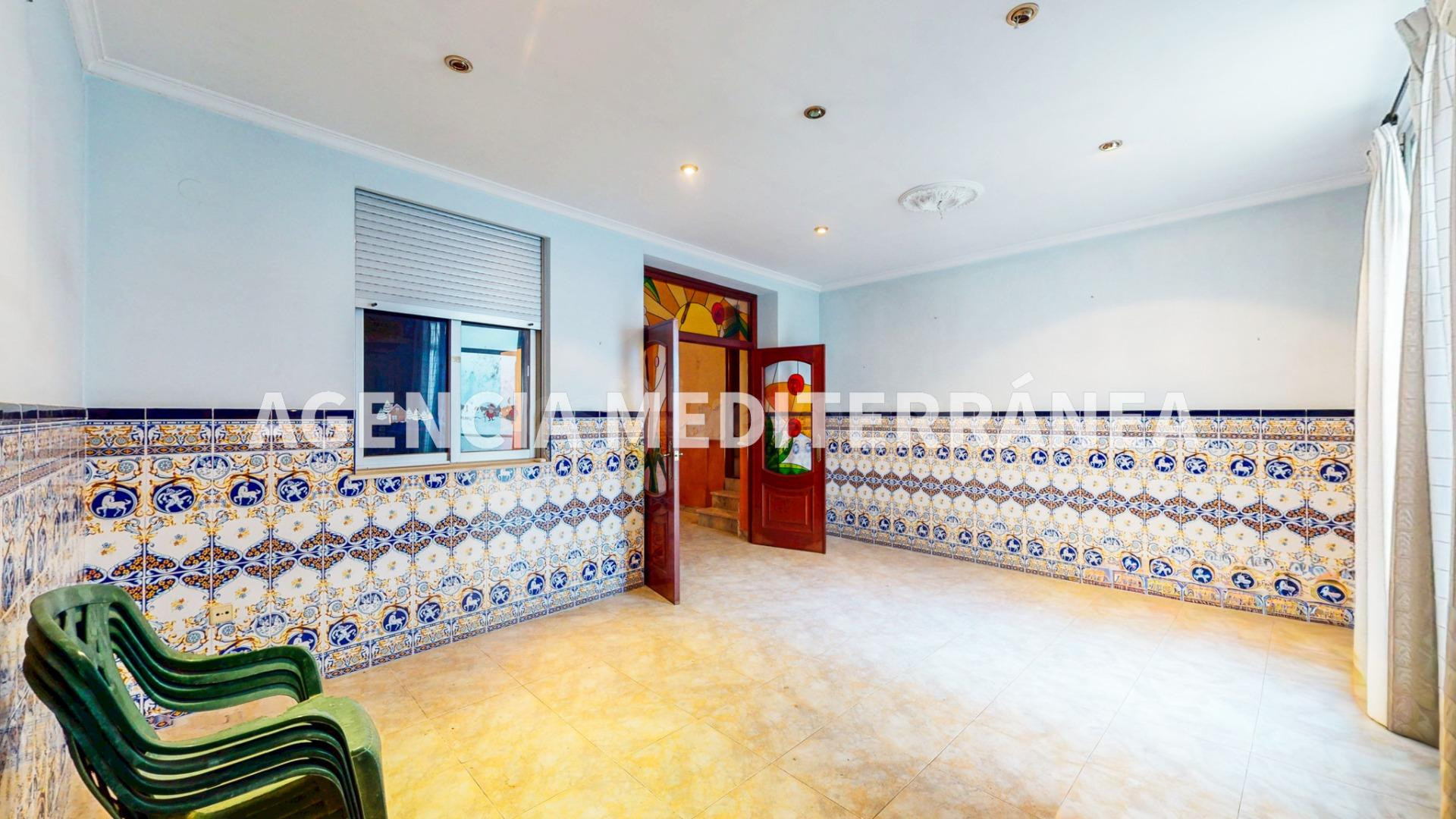 CASA DE PUEBLO A LA VENTA EN ALCÀSSER - foto 2