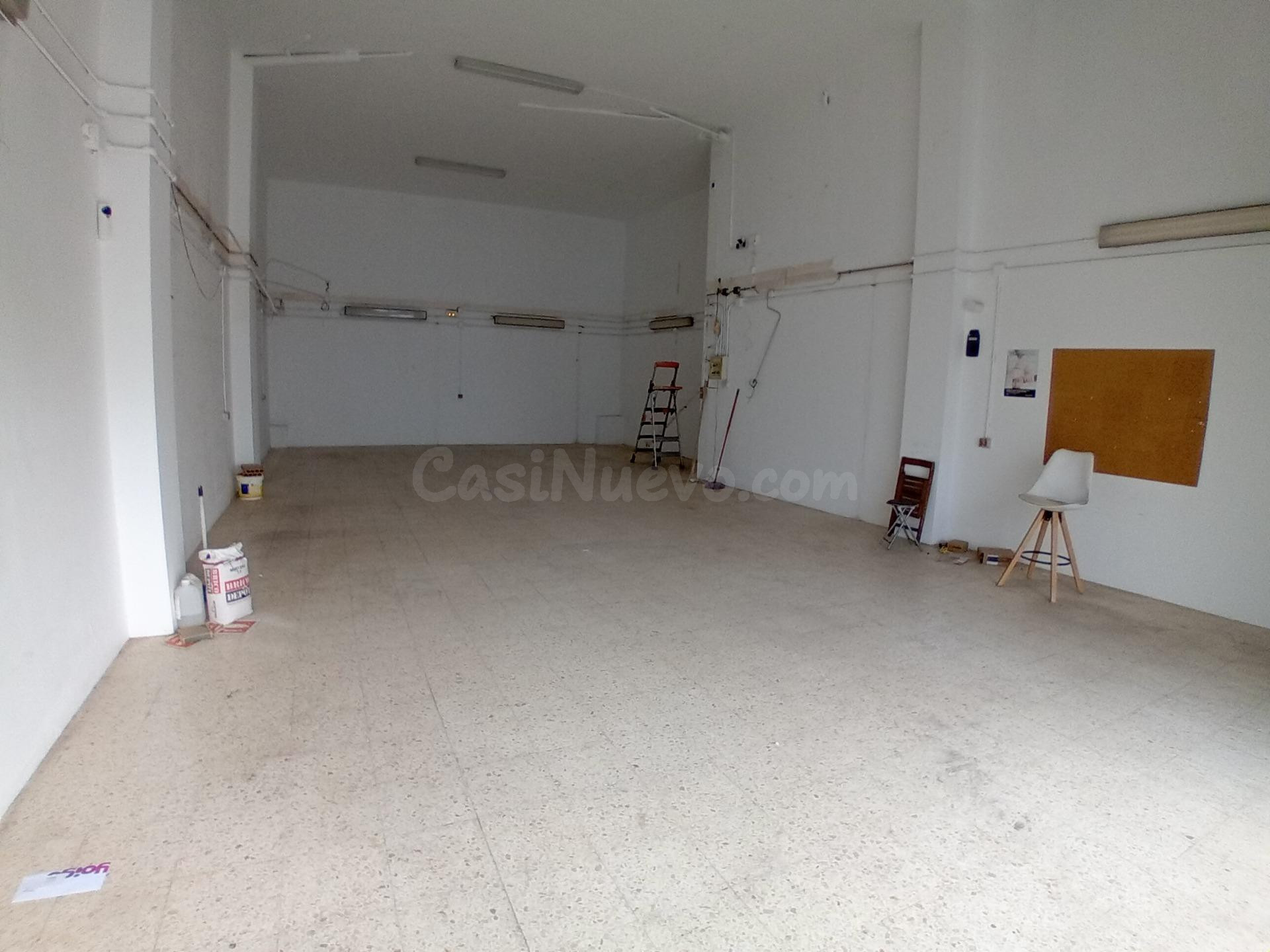 Ronda Sant Oleguer local de 95 m2