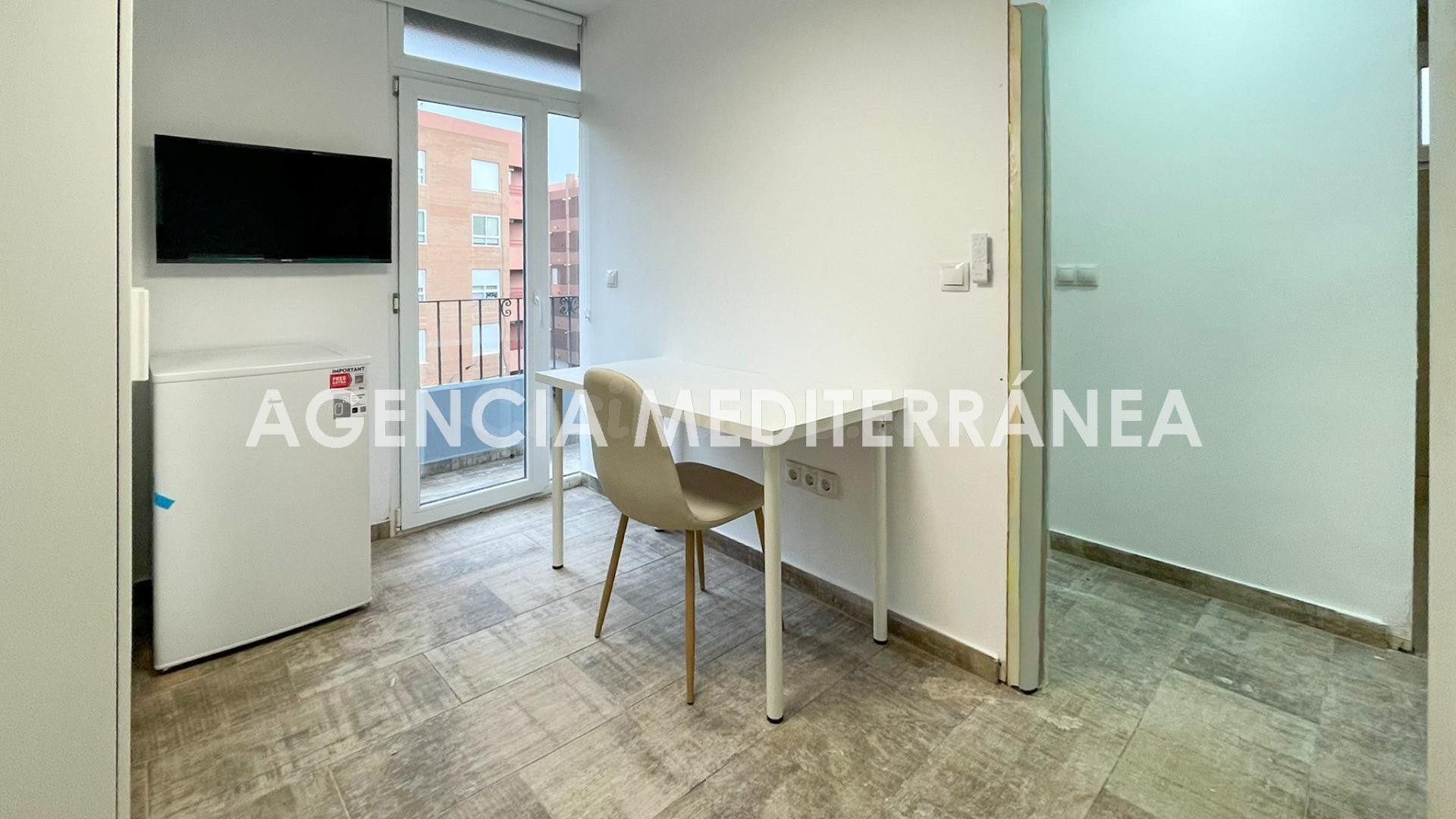 ¡SOLO ESTUDIANTES UNIVERSITARIOS! habitaciones en Burjassot - foto 4