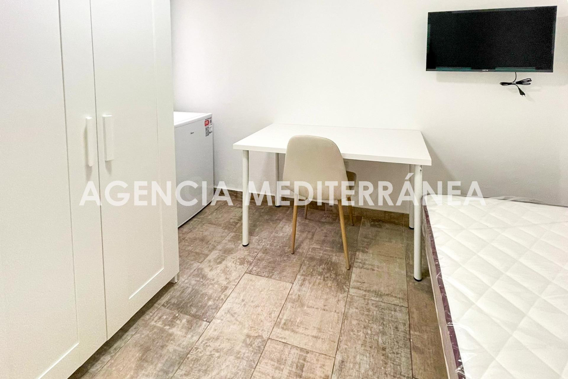 ¡SOLO ESTUDIANTES UNIVERSITARIOS! habitaciones en Burjassot - foto 5