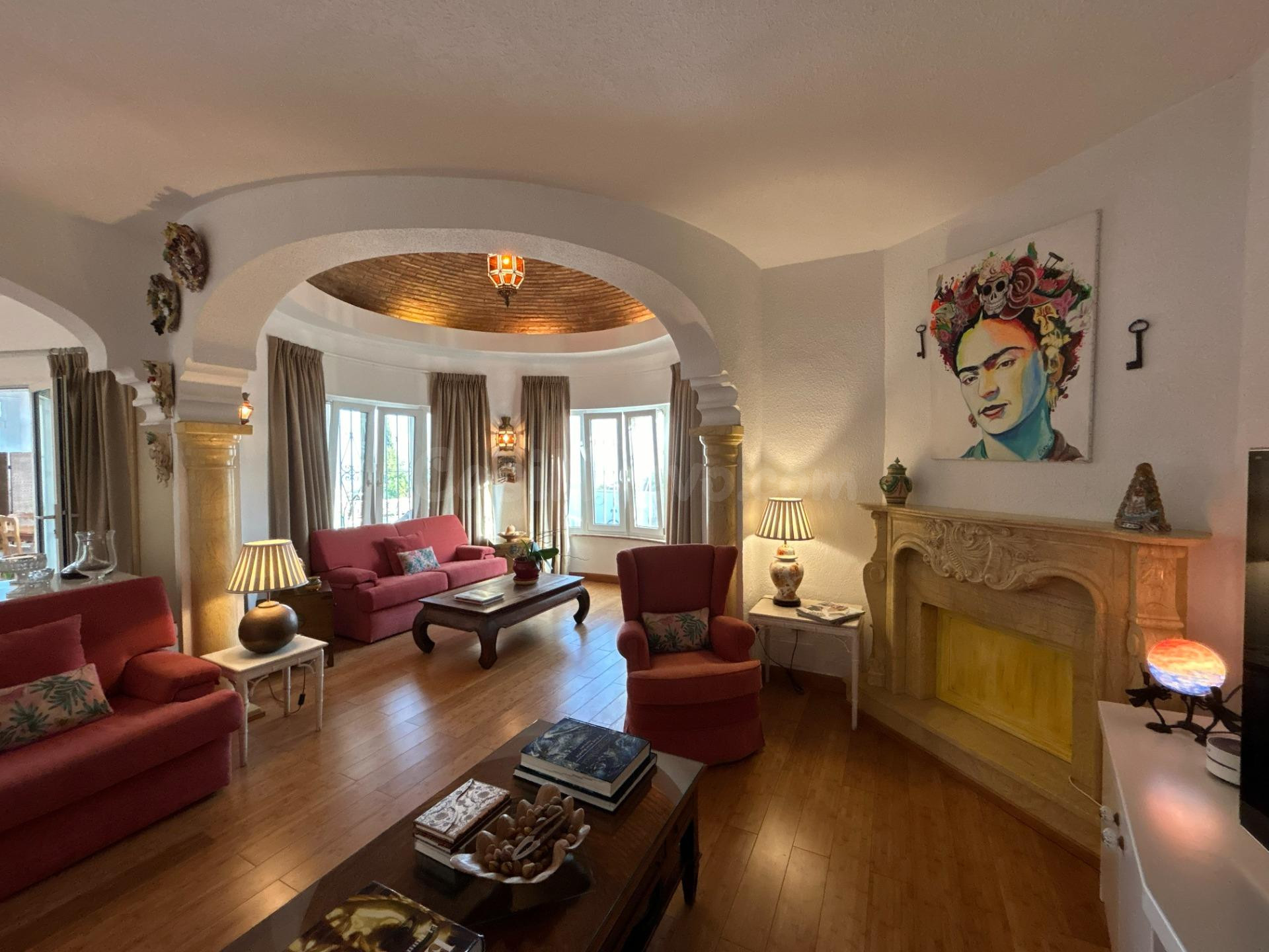 EXCLUSIVO CHALET EN UNA SOLA PLANTA CON VISTAS PANORÁMICAS A - foto 3