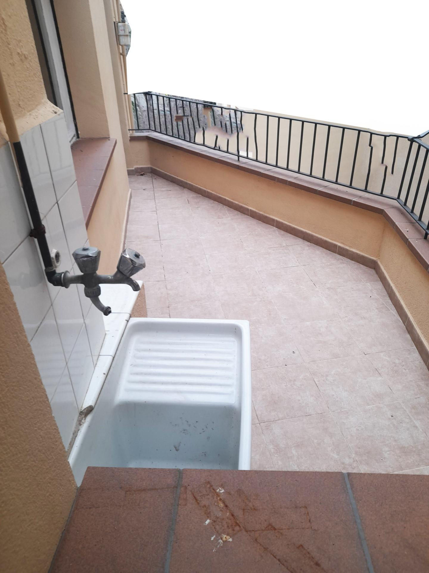 Ático de 4 hab. a reformar en Peramàs - Centro - foto 3
