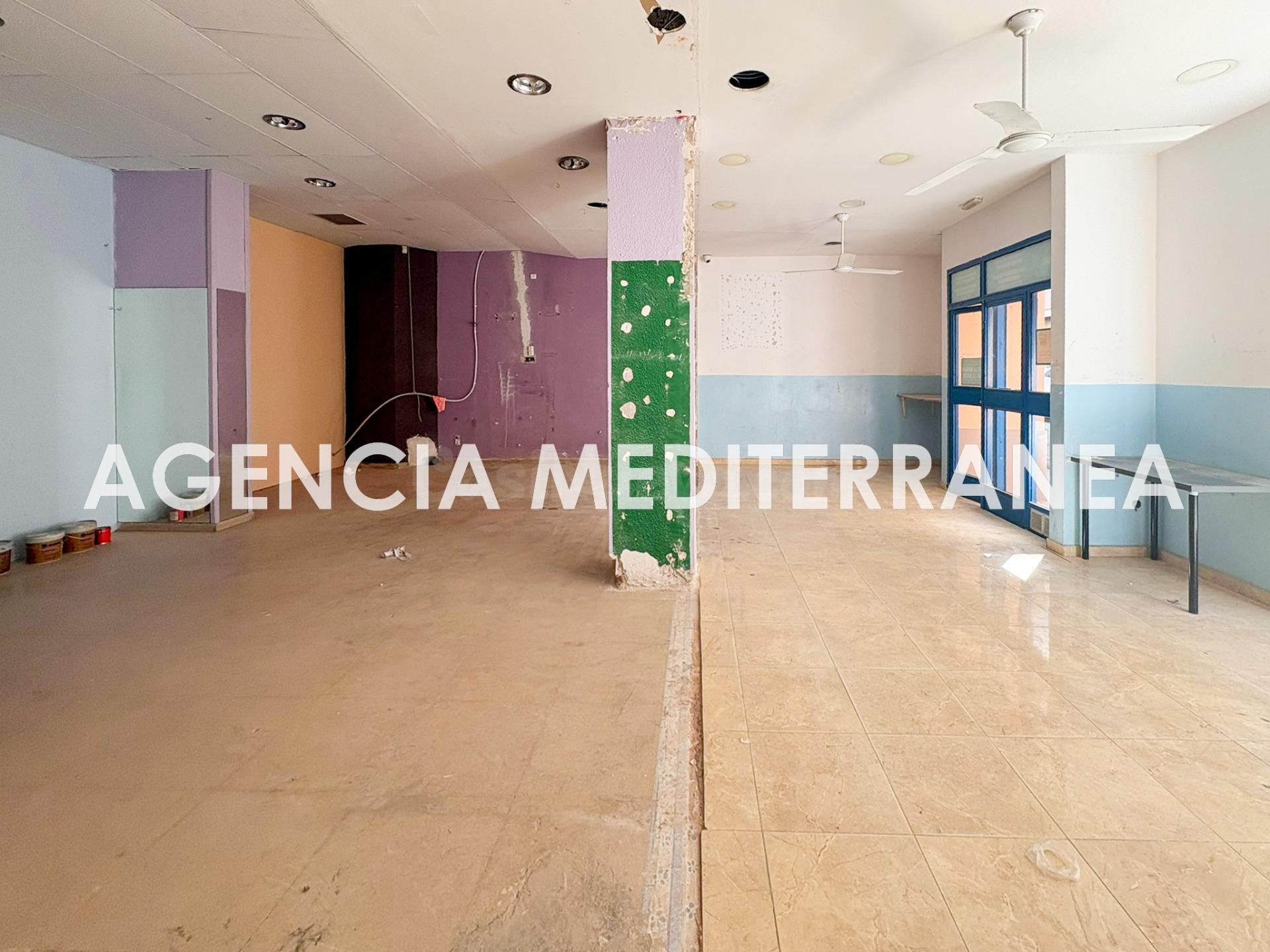 Local en el centro de Lliria en Alquiler - foto 2