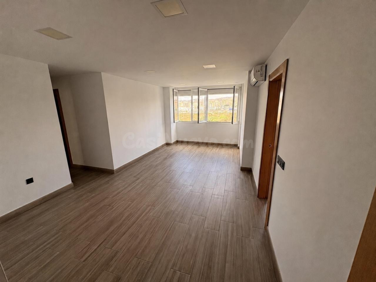 LUMINOSA VIVIENDA CON VISTAS PANORÁMICAS A MÁLAGA, JUNTO A A - foto 3