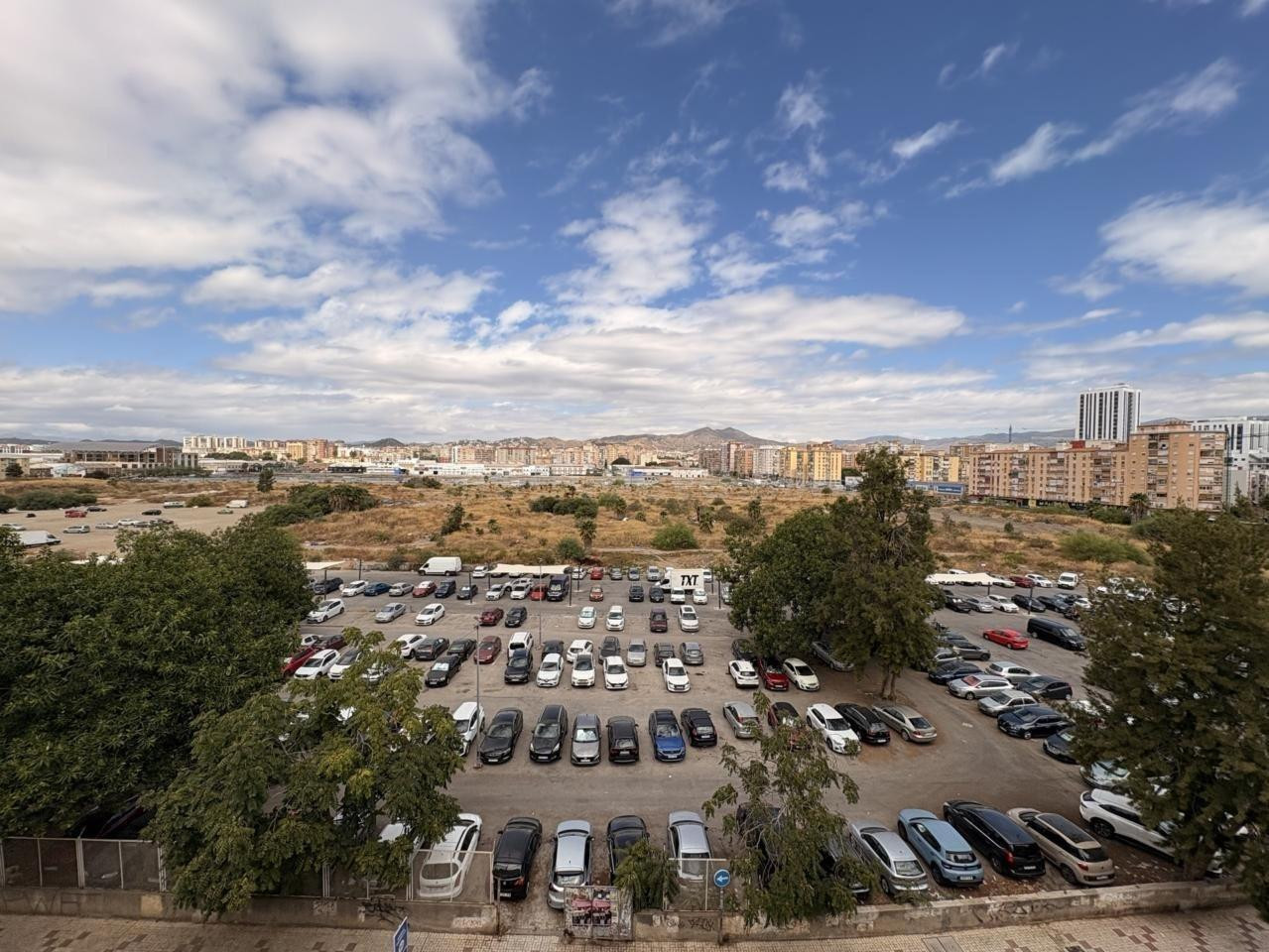 LUMINOSA VIVIENDA CON VISTAS PANORÁMICAS A MÁLAGA, JUNTO A A - foto 4