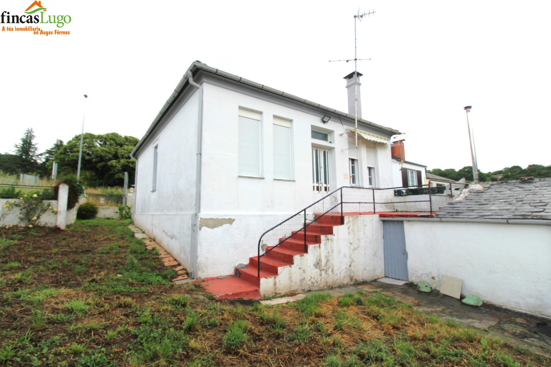 CASA INDEPENDIENTE CON JARDIN EN A TOLDA