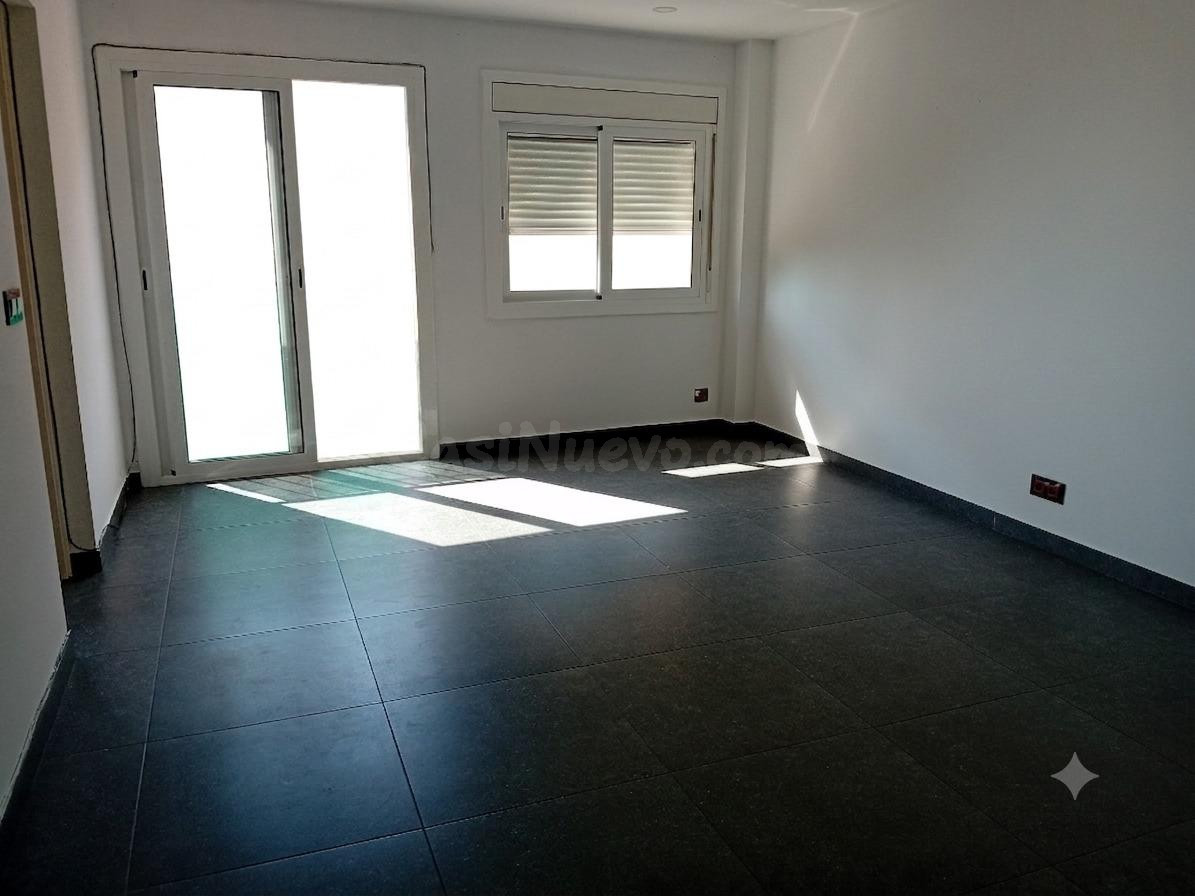Piso con ascensor, listo para entrar a vivir en Cerdanyola ( - foto 5