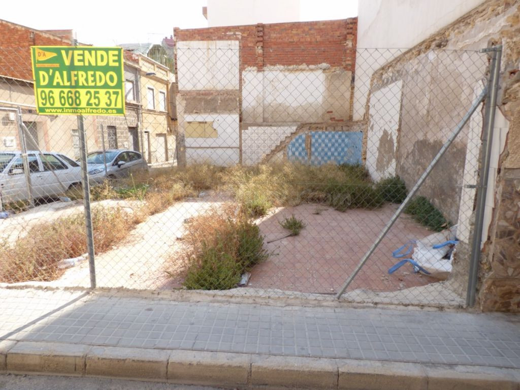 TERRENO CERCA DE LA IGLESIA SANTISIMA TRINIDAD - foto 2