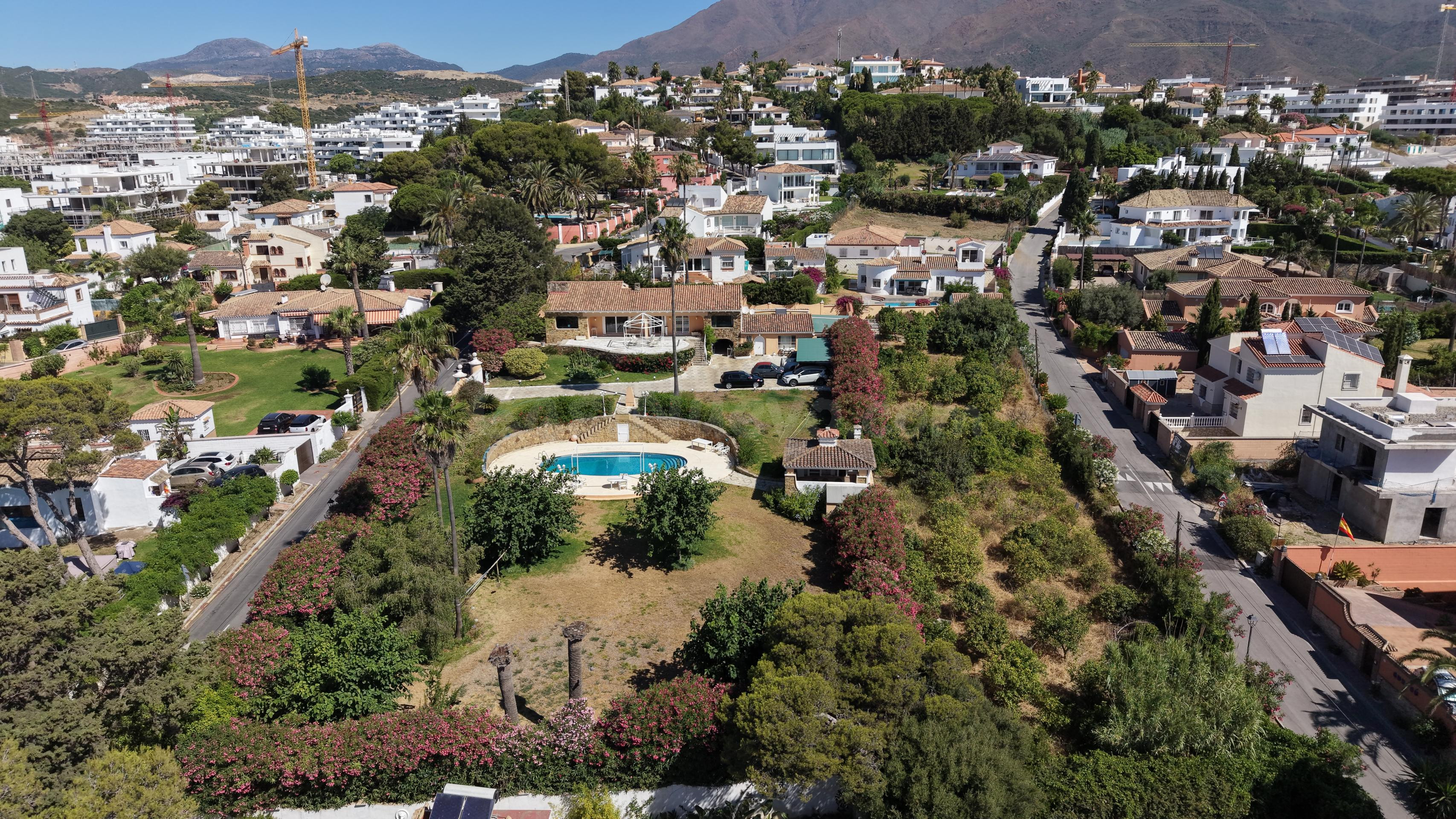 Villa 4 habitaciones 533m² en venta - Arroyo Vaquero