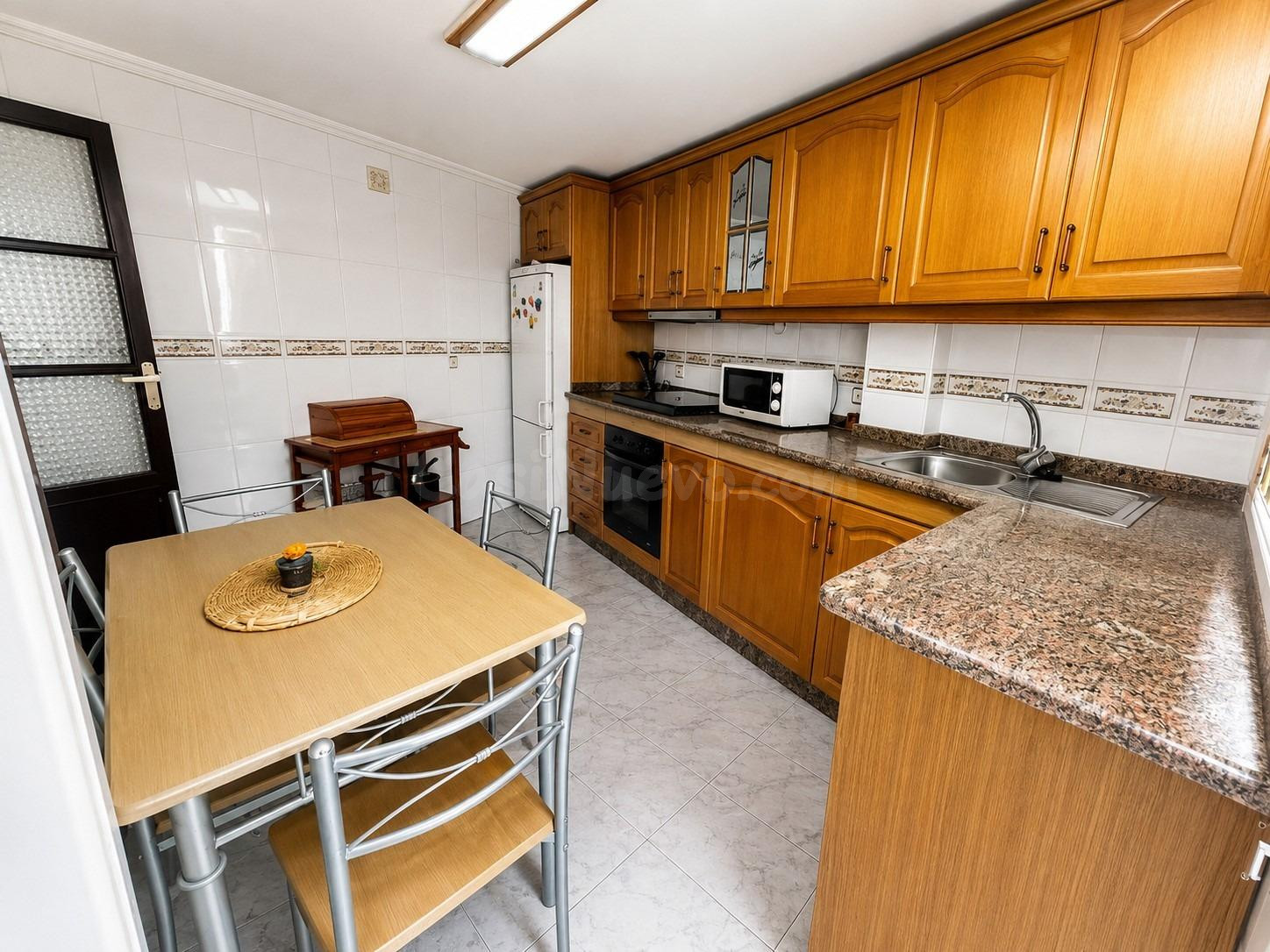 CASA EN LA ZONA CERCA DEL PASEO CALVARIO - foto 3