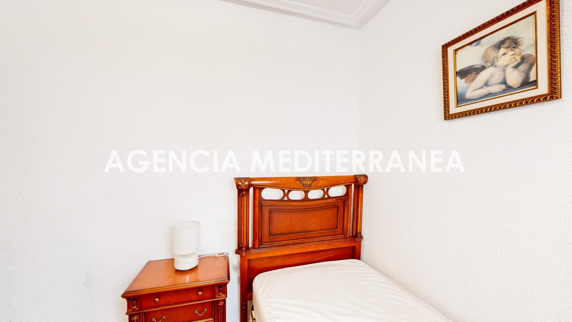 PISO EN VENTA EN LA PLAYA DE LA MALVARROSA - foto 4