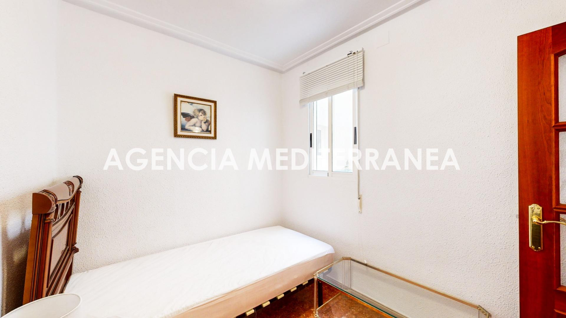 PISO EN VENTA EN LA PLAYA DE LA MALVARROSA - foto 5