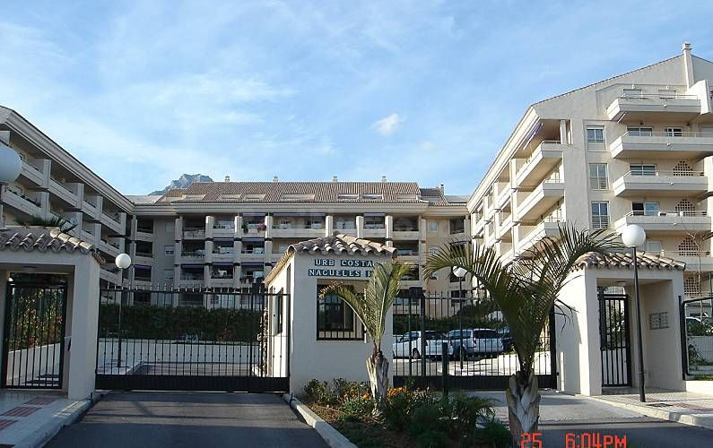 Coqueto apartamento en planta baja en La Milla de Oro, a sol - foto 2