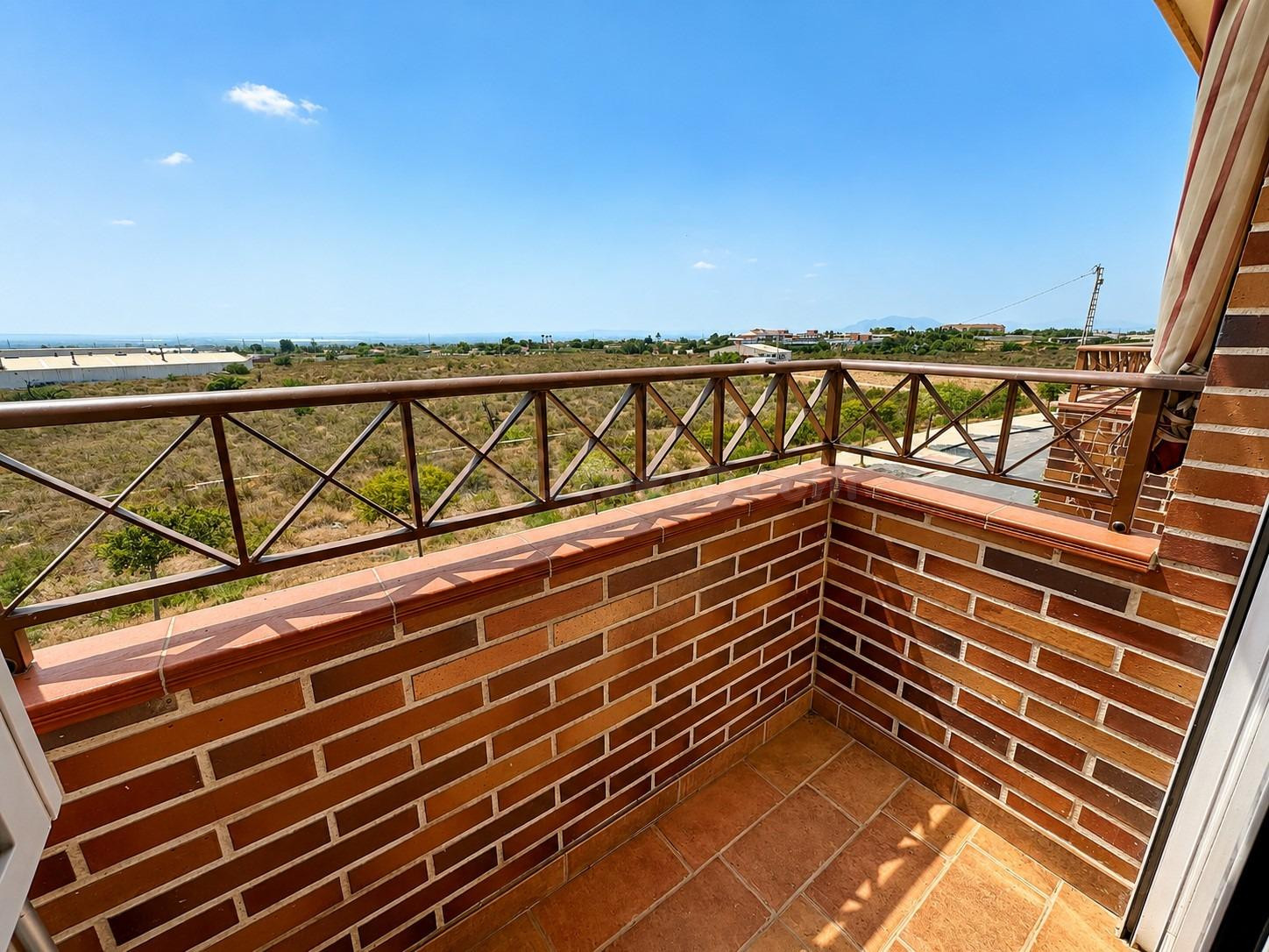VIVIENDA + PLAZA DE GARAJE + TRASTERO