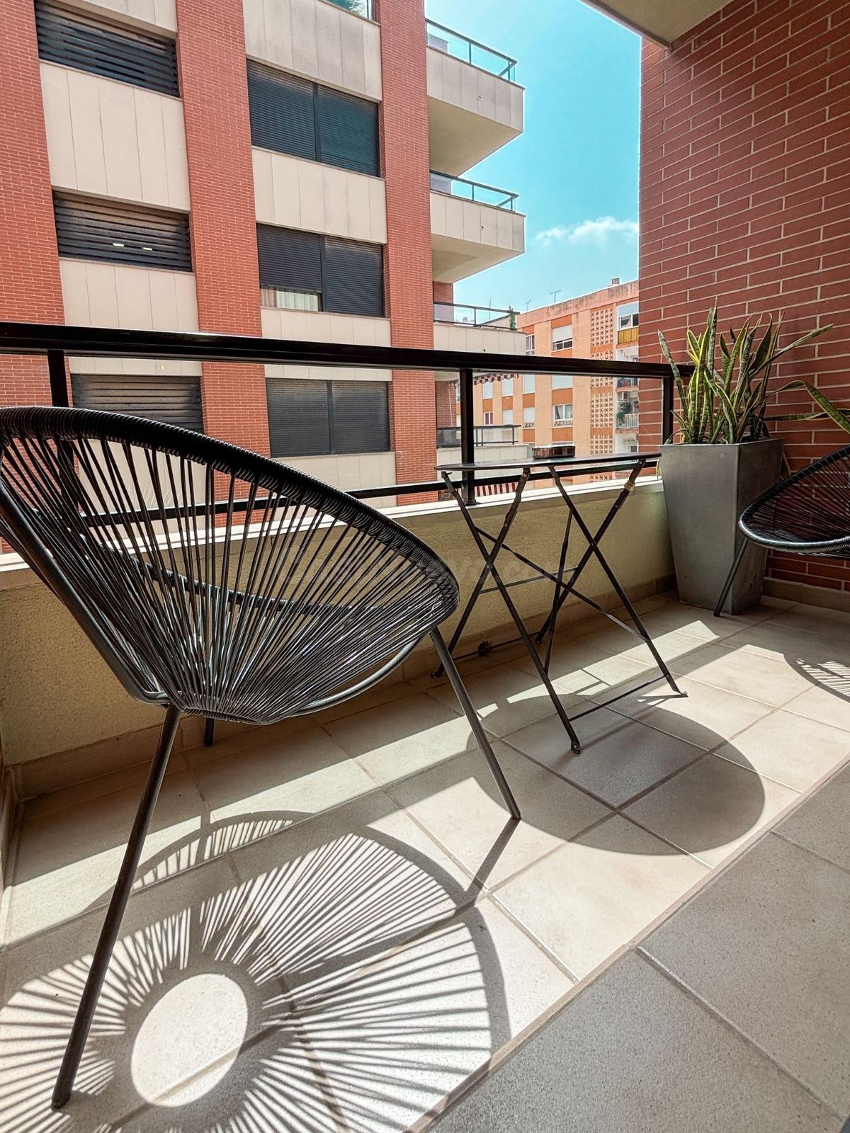 APARTAMENTO PARA ENTRAR A VIVIR CERCA del PUERTO - CLUB NAUT - foto 4