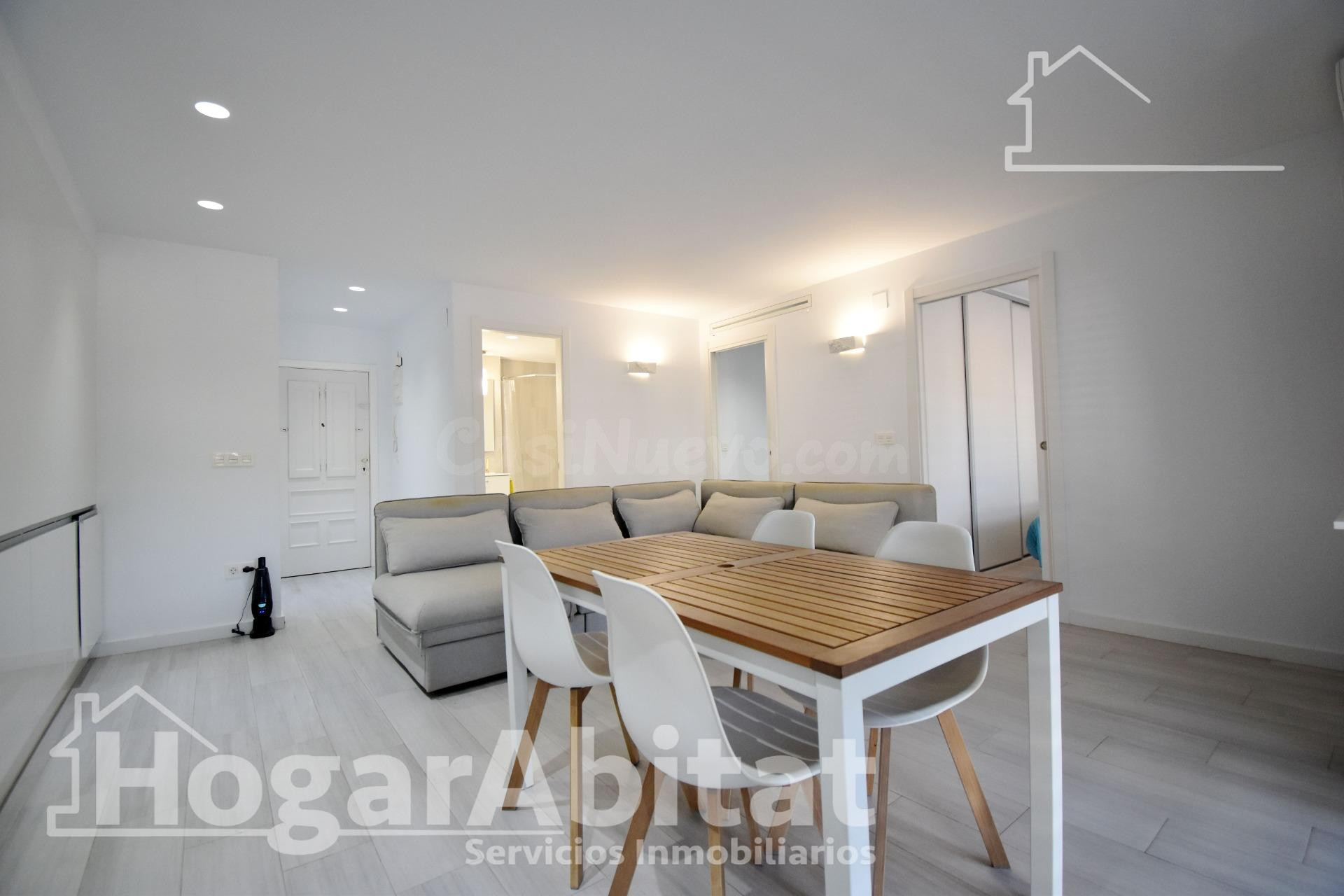 ¡PRIMERA LÍNEA DE PLAYA! REFORMADO EN RESIDENCIAL CON PISCIN - foto 4