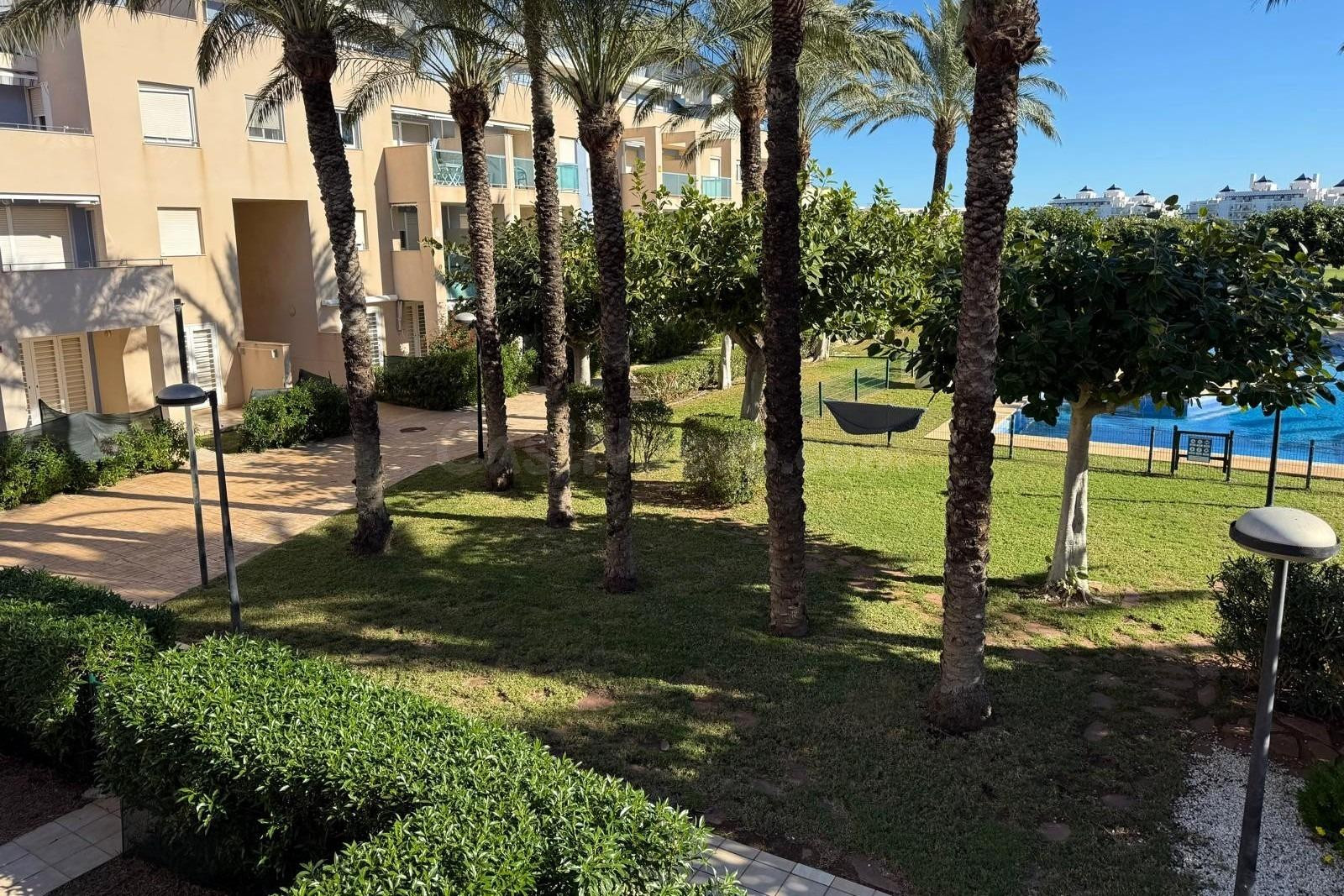 Venta de piso en Roquetas de Mar (Almería) - foto 2