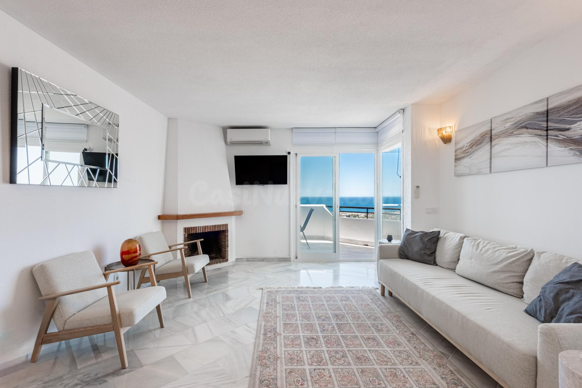 Stylishly Renovated Apartment with Breathtaking Sea Views - foto 5