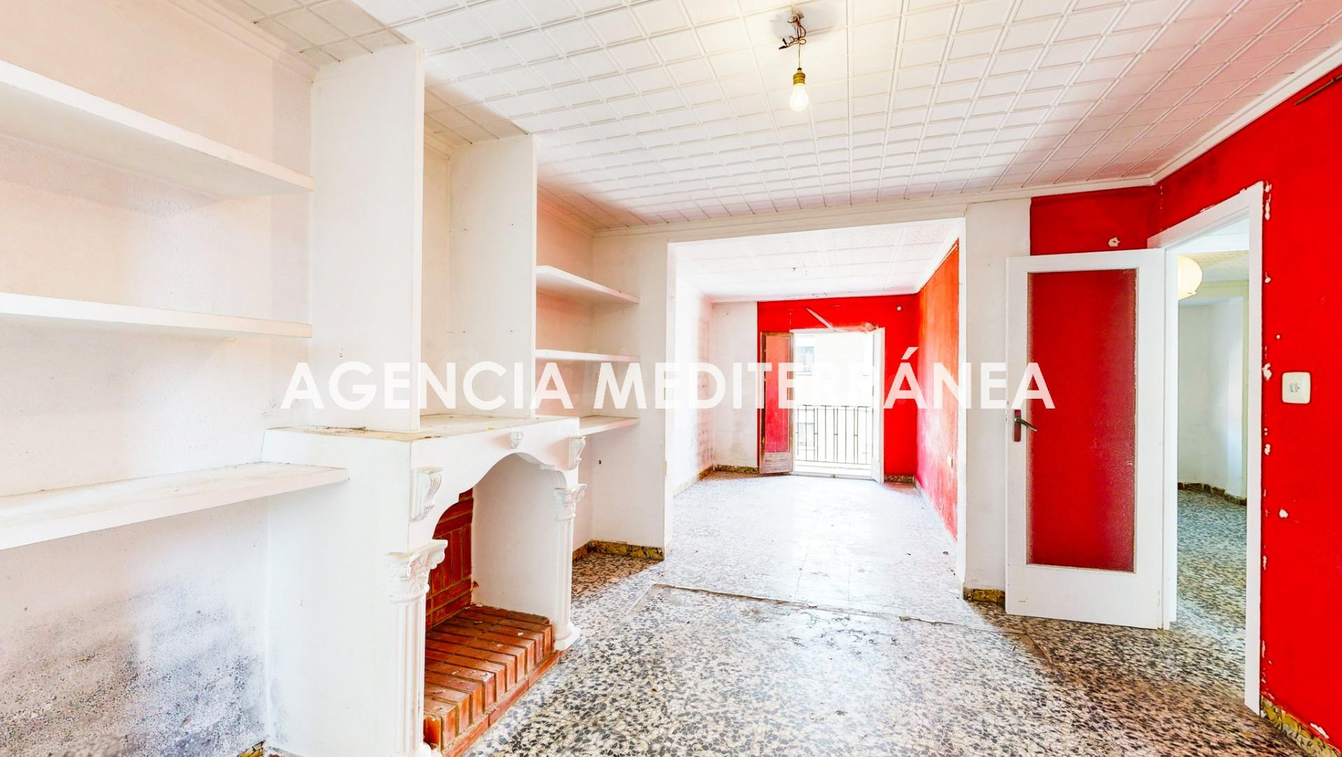 QUINTO SIN ASCENSOR PARA REFORMAR, EN EL MERCADO DEL CABAÑAL - foto 2