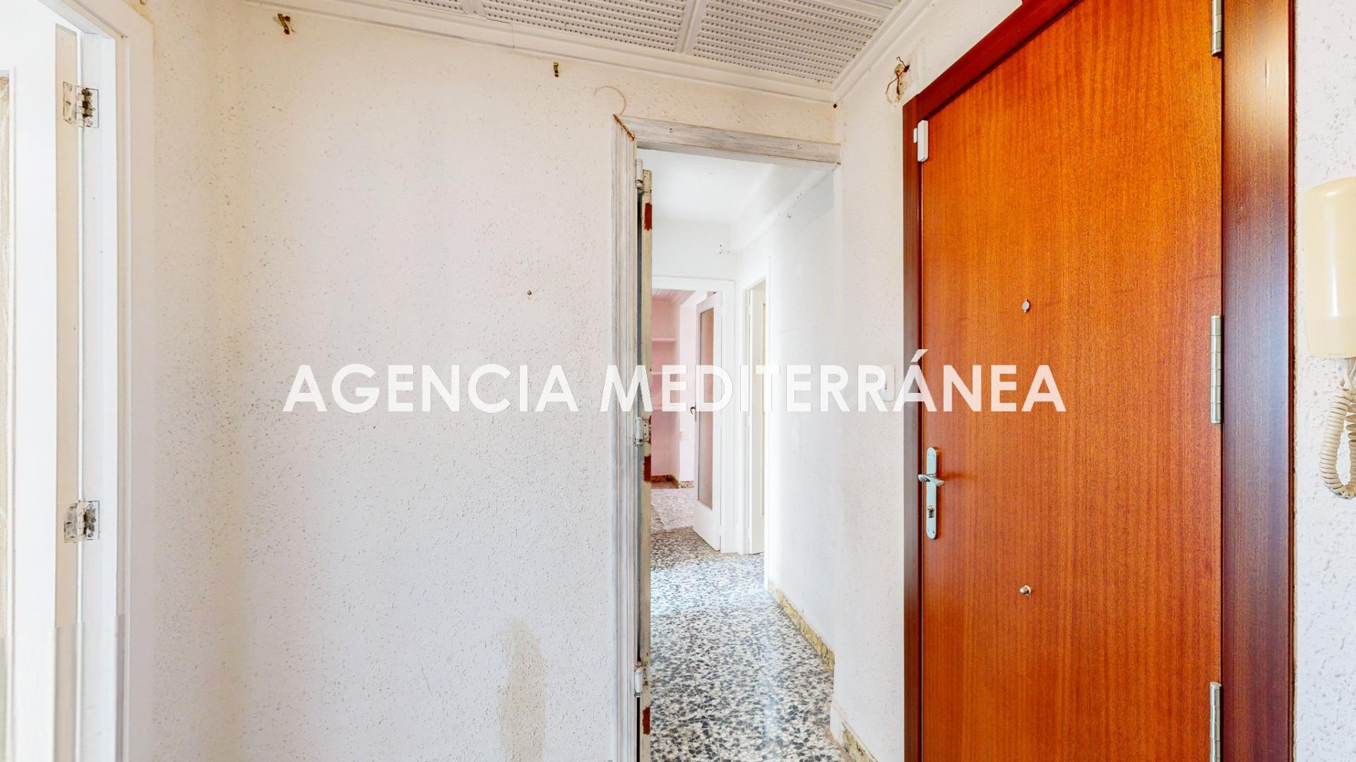 QUINTO SIN ASCENSOR PARA REFORMAR, EN EL MERCADO DEL CABAÑAL - foto 3