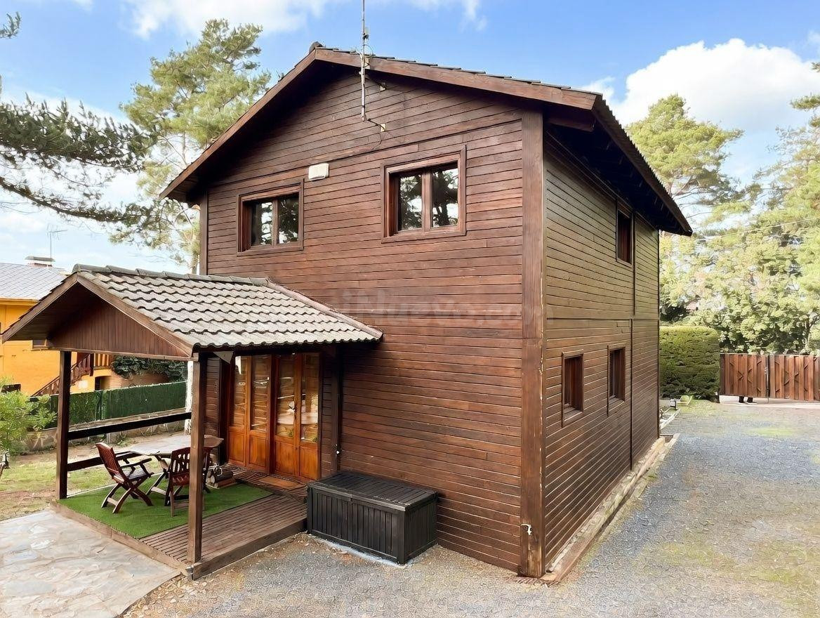 Prades, Casa individual con jardín y chimenea para entrar a  - foto 2