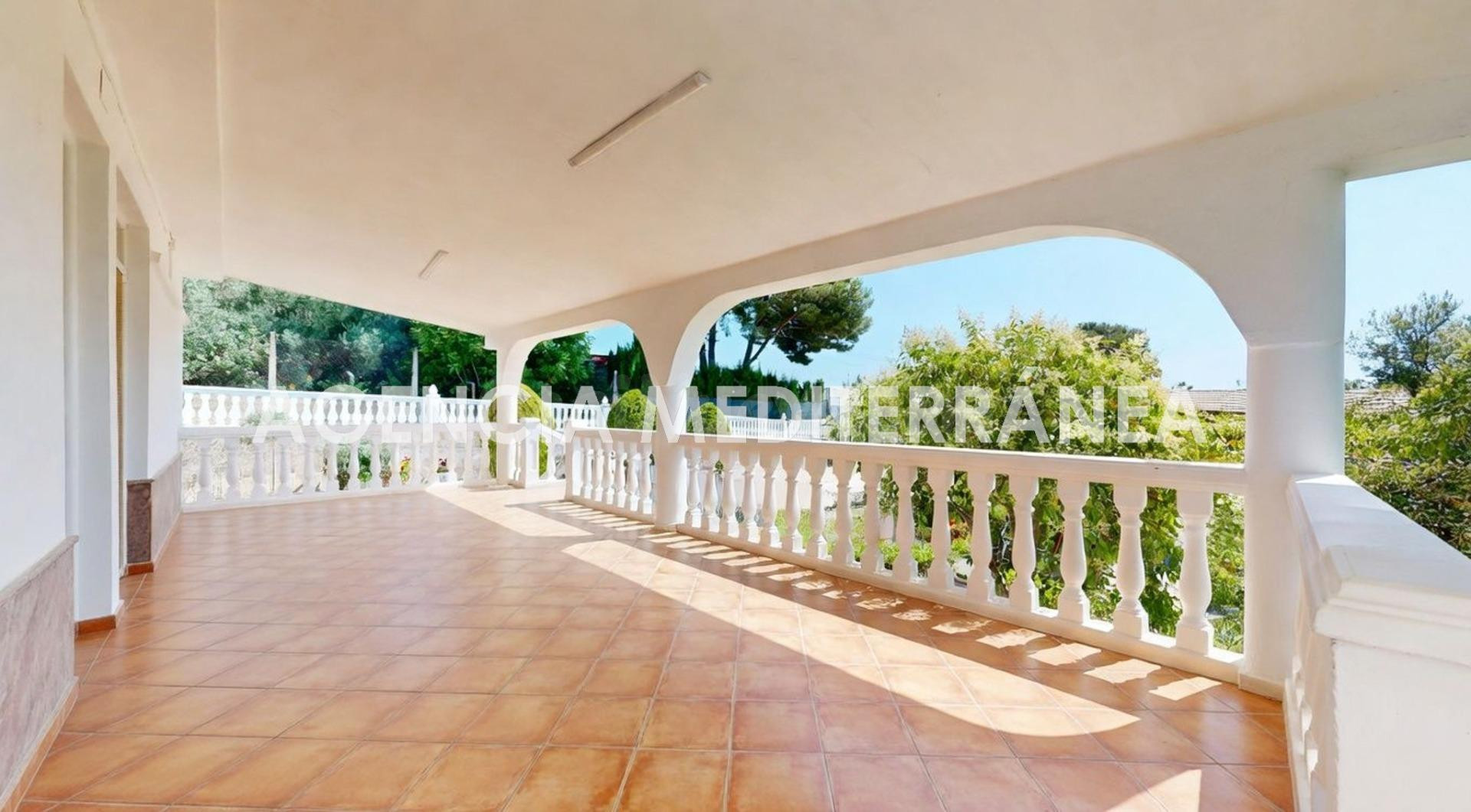 CHALET EN VENTA EN MONTSERRAT