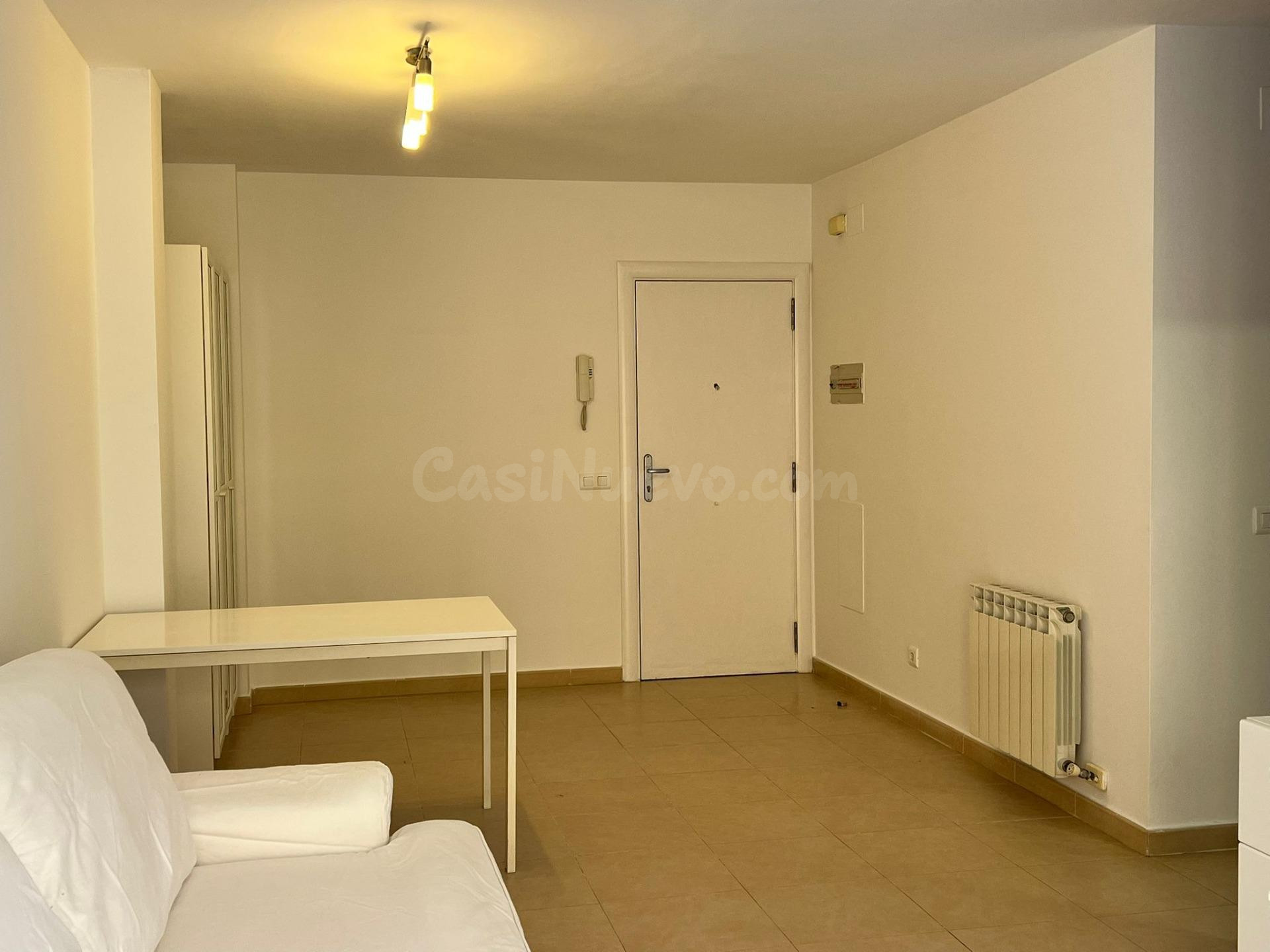 Piso de 2 habitaciones con balcón y opción de parking en Reu - foto 2