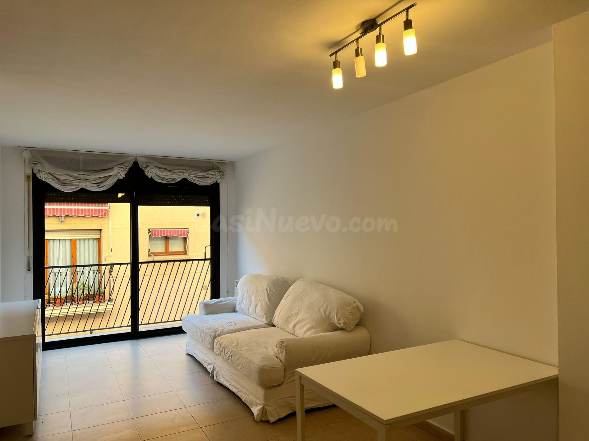 Piso de 2 habitaciones con balcón y opción de parking en Reu - foto 4