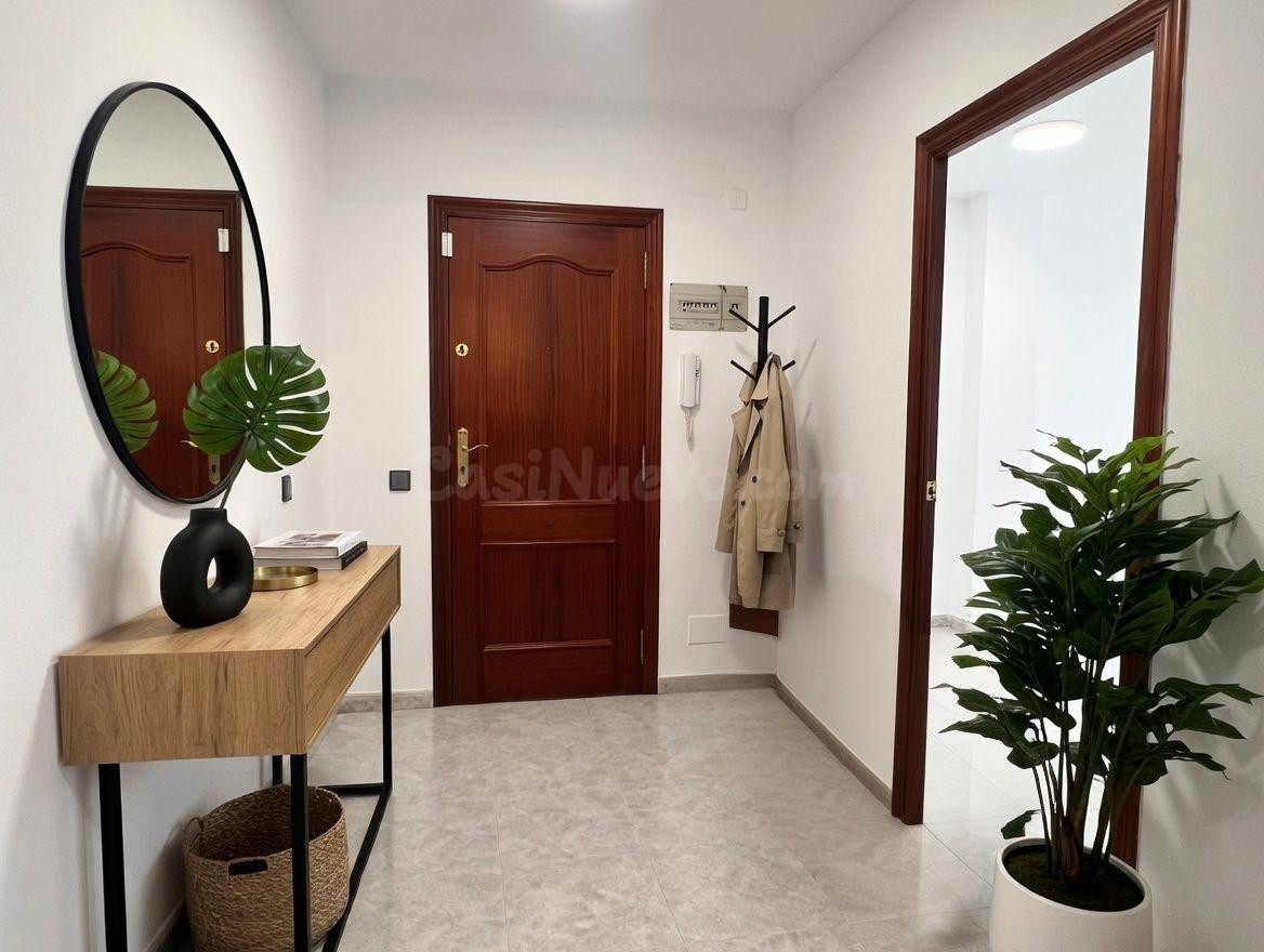 Amplitud, luz y tres habitaciones dobles para disfrutar de C - foto 2