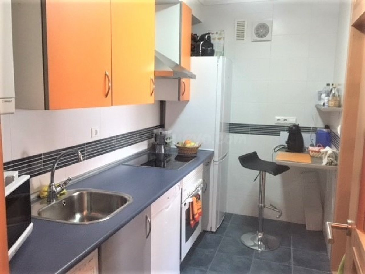 ALQUILER DE VIVIENDA DE UNA HABITACIÓN EN FANTÁSTICO ESTADO - foto 5