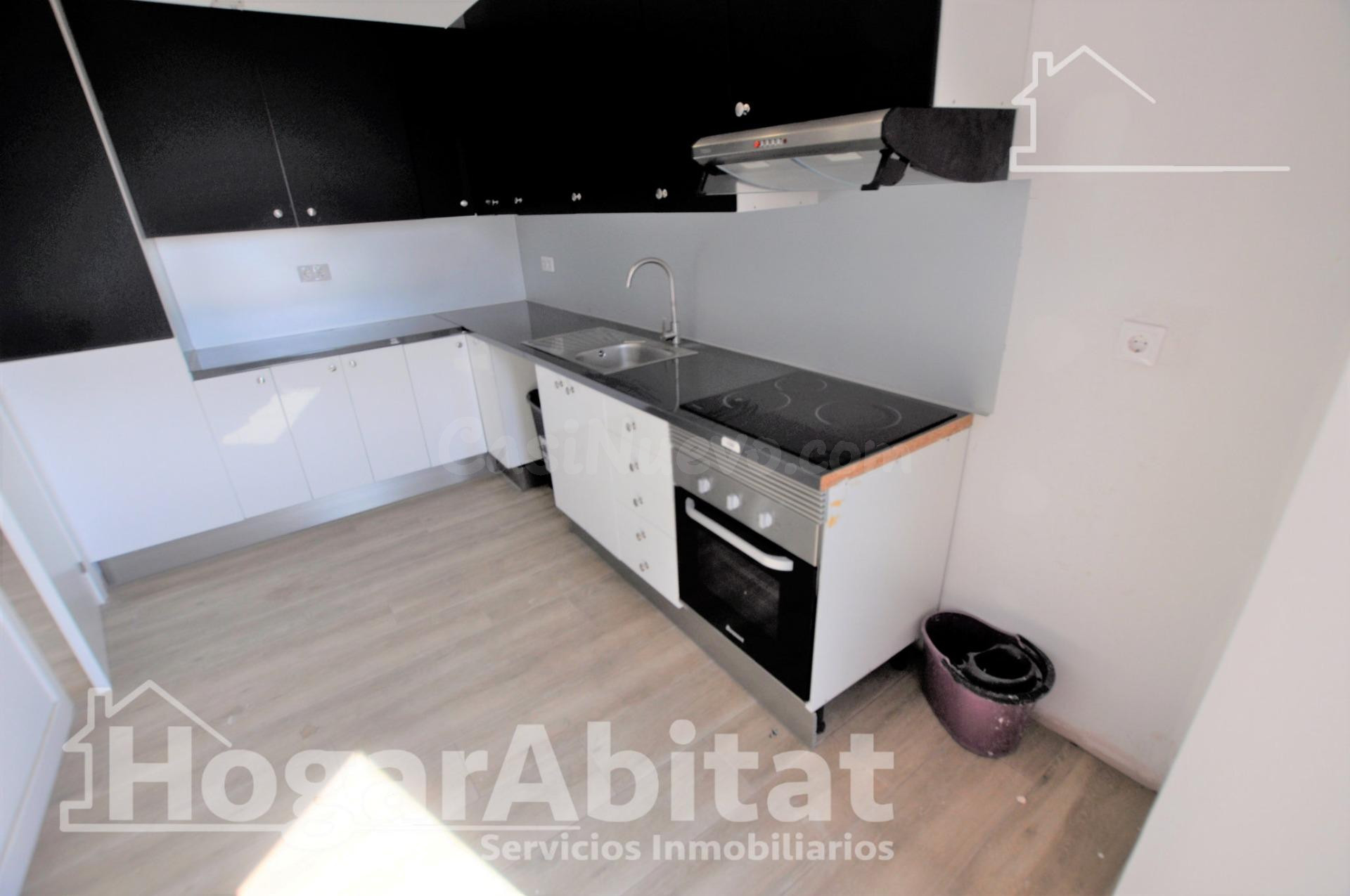 REFORMADO Y AMPLIO CON TERRAZA JUNTO AL AYUNTAMIENTO - foto 4