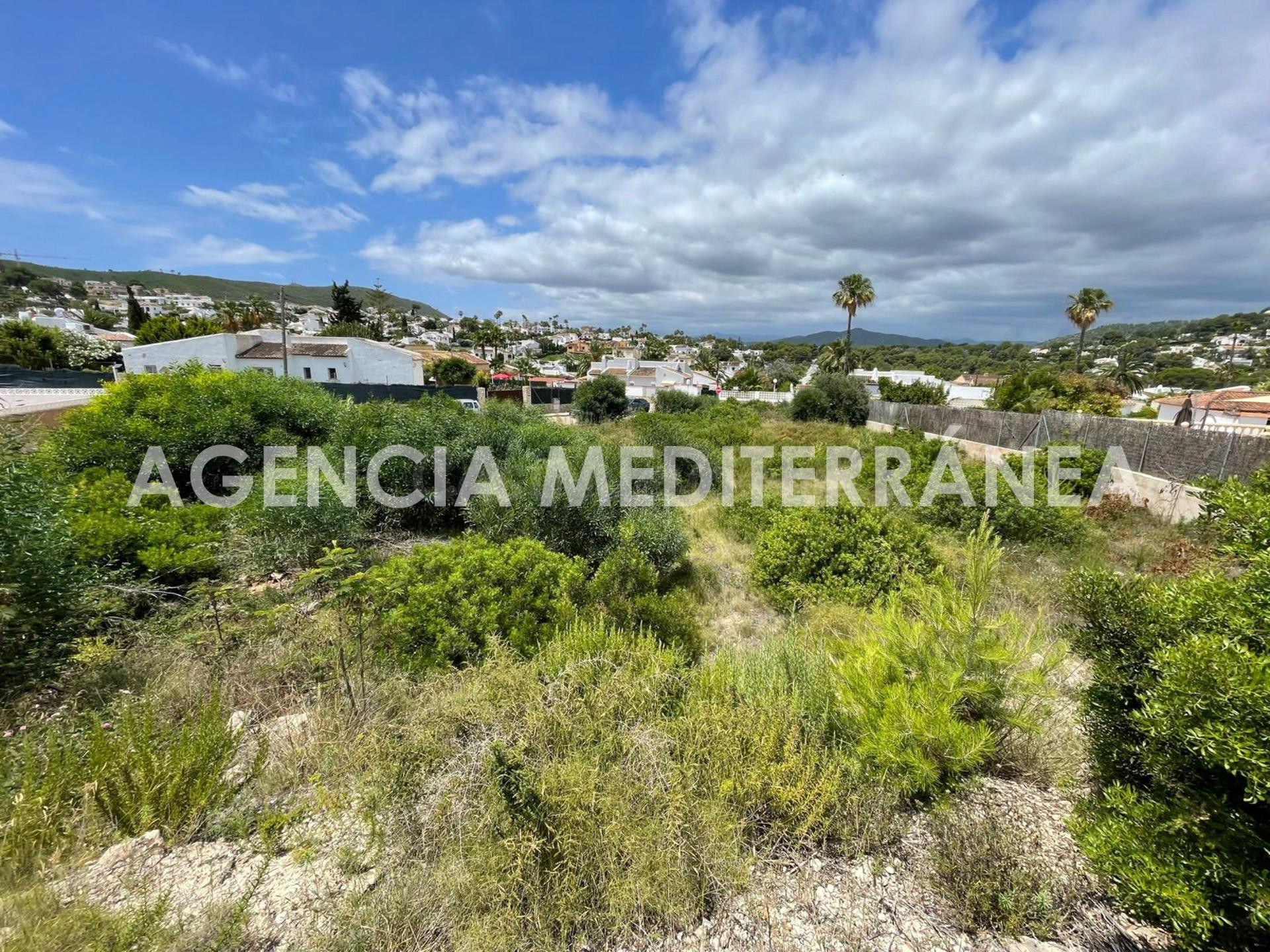 Parcela Urbanizable en Venta en Pinosol, Jávea – 1.300 m2 - foto 2