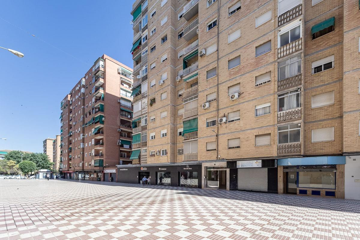 Piso de 3 dormitorios con terraza en plena zona Fontiveros