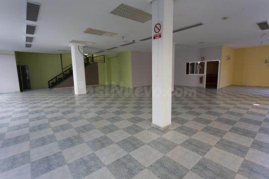 Local comercial 800m² en venta - Pueblo - foto 3