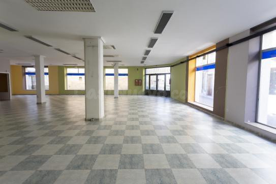 Local comercial 800m² en venta - Pueblo - foto 5