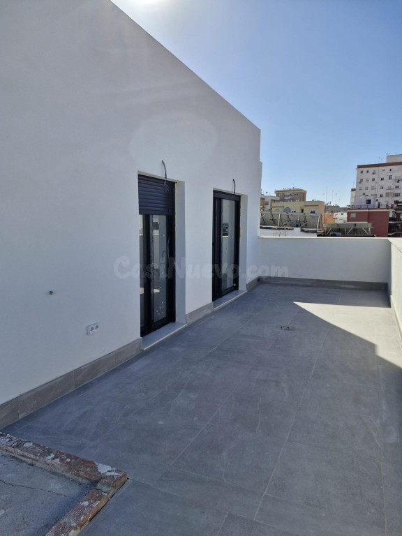 Precioso ático dúplex a estrenar en Calle Santa María, junto - foto 2