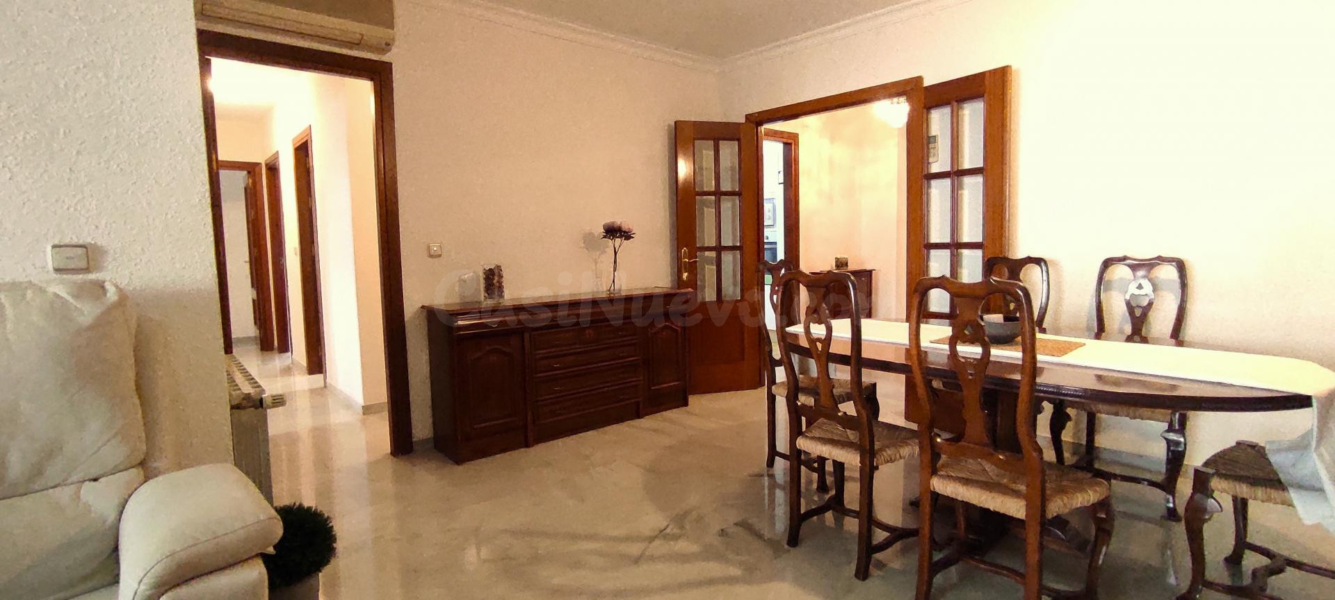 Preciosa vivienda en alquiler larga temporada cuatro dormito - foto 2