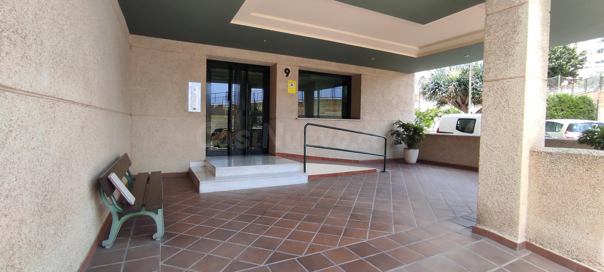 Preciosa vivienda en alquiler larga temporada cuatro dormito - foto 4