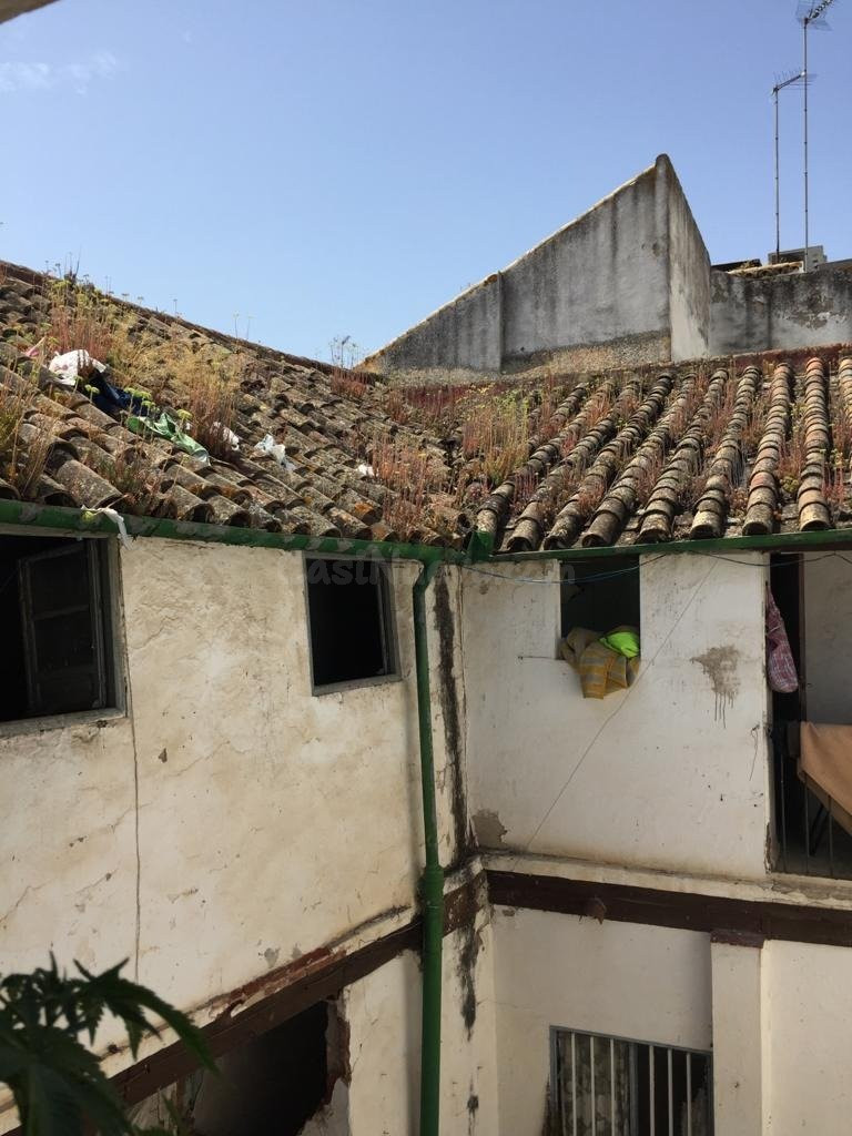 Solar 317m² en venta - Juderia - foto 4