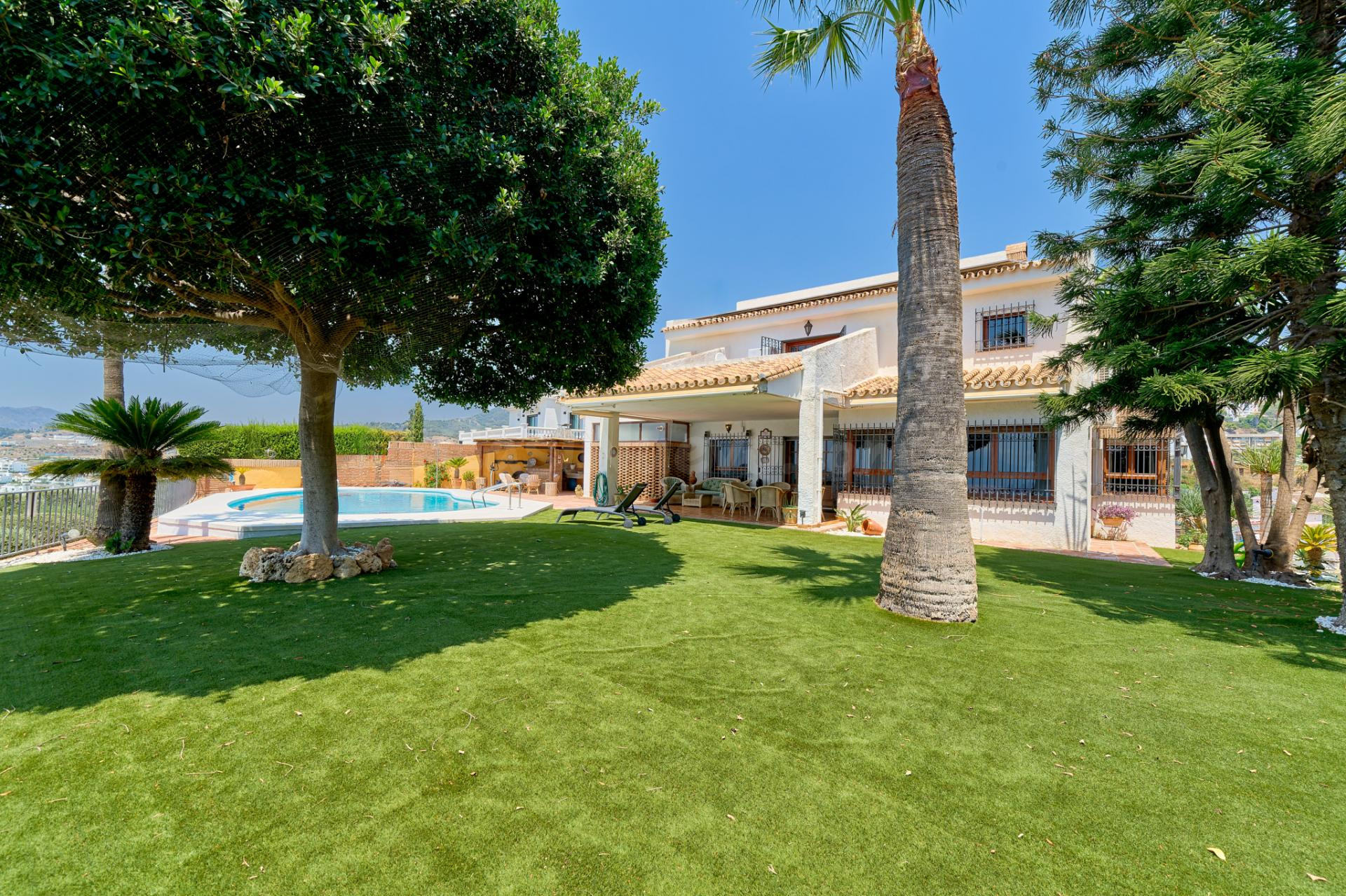 Fantástica villa con espectaculares vistas a Málaga - foto 3
