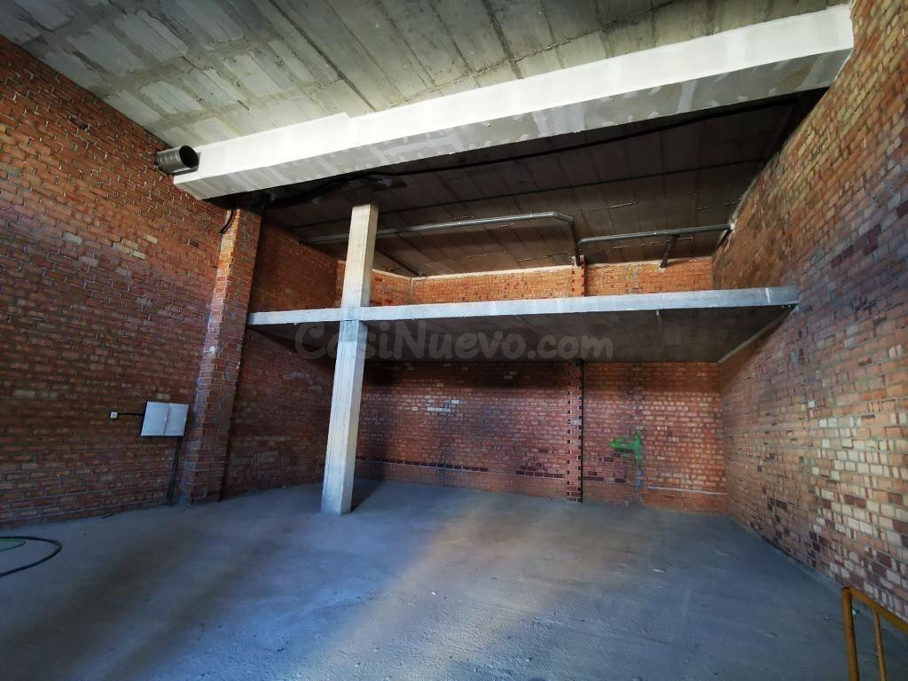 Local comercial 156m² en alquiler - Vial Norte - foto 3